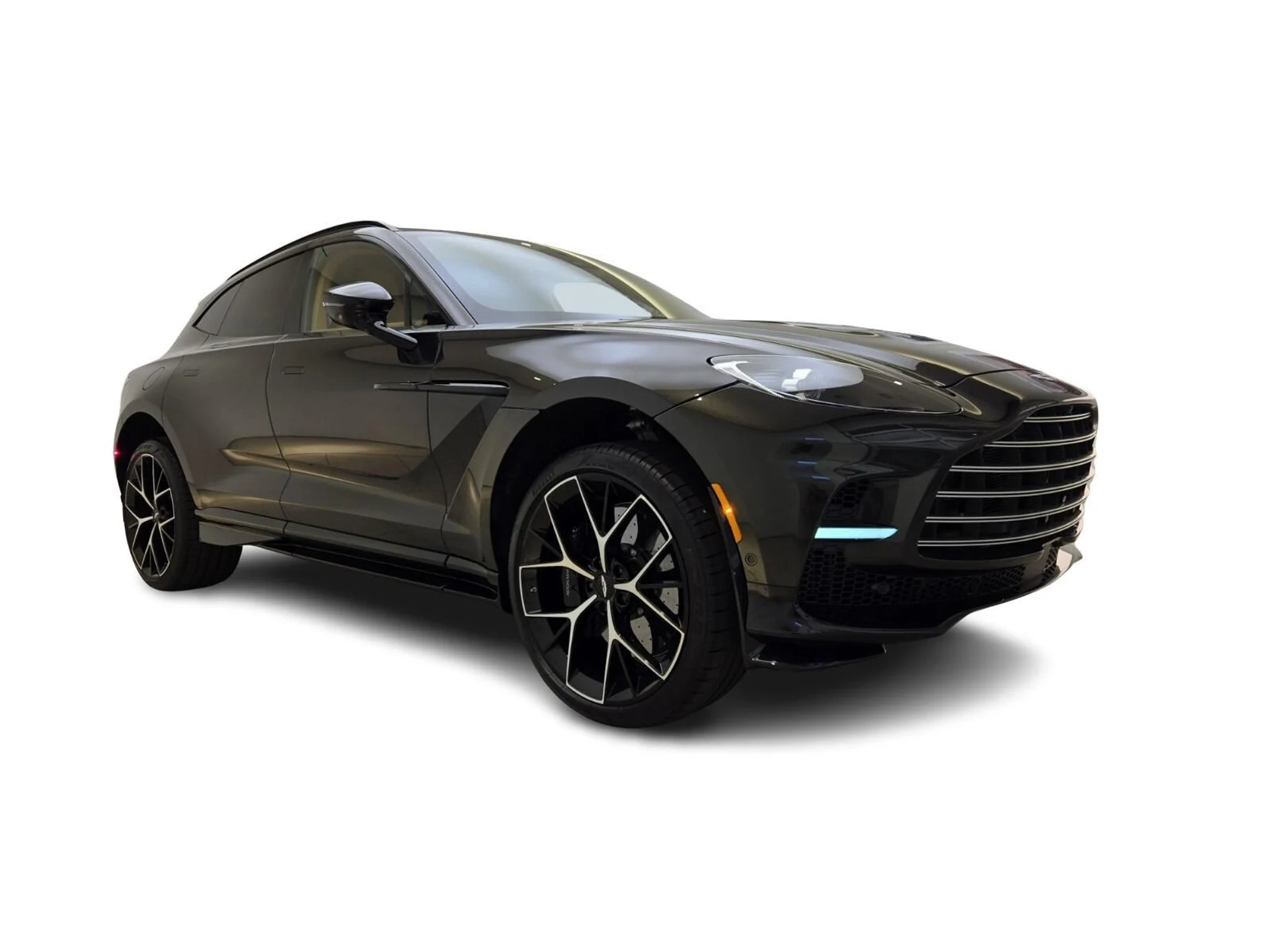 mph003_3135840586_New_2026_Aston_Martin_DBX_707_1761371574_7ec6263cb5
