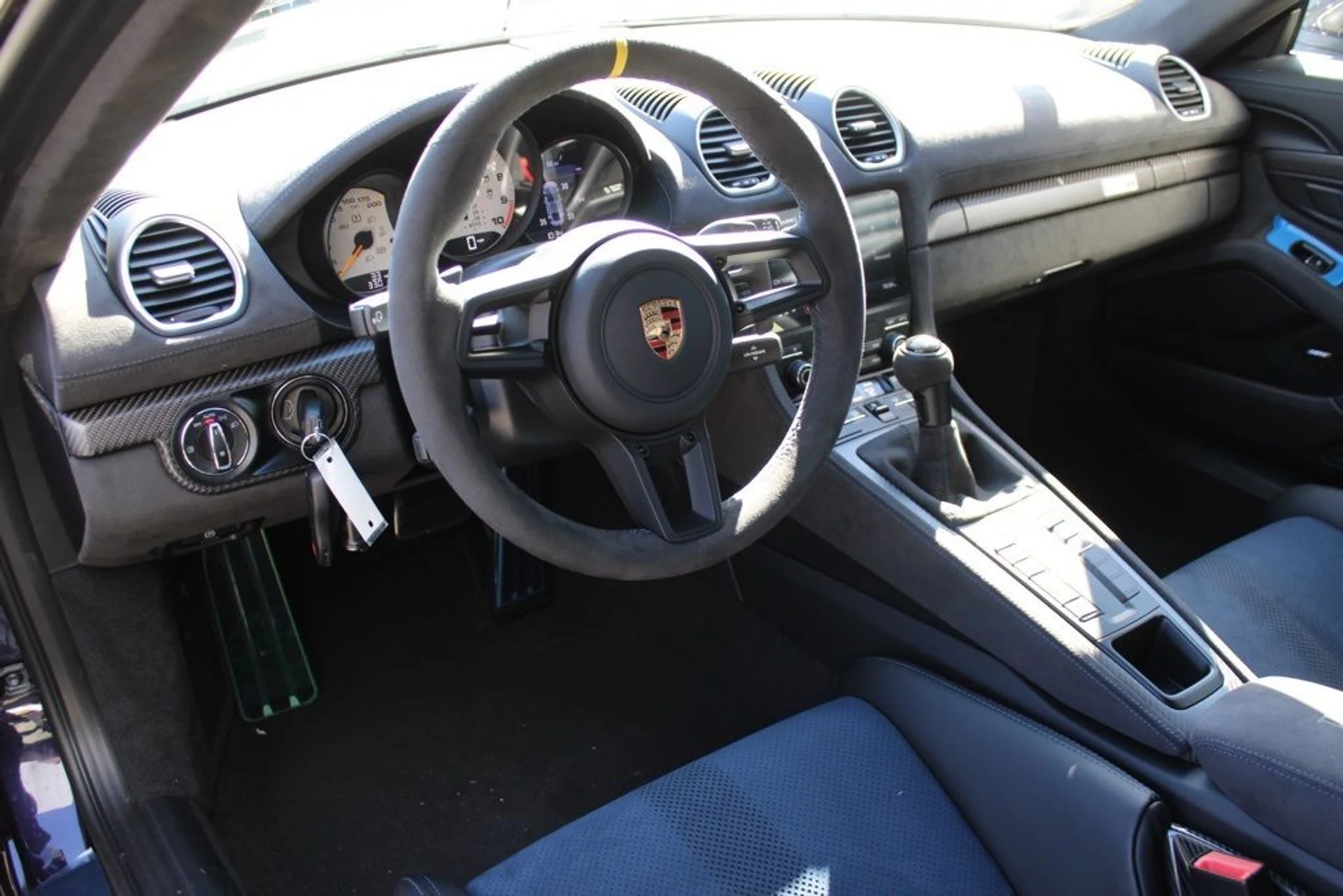 mph003_3142499089_e54e98aeffbd63b205d3cfa8359d9398_5971da71d8