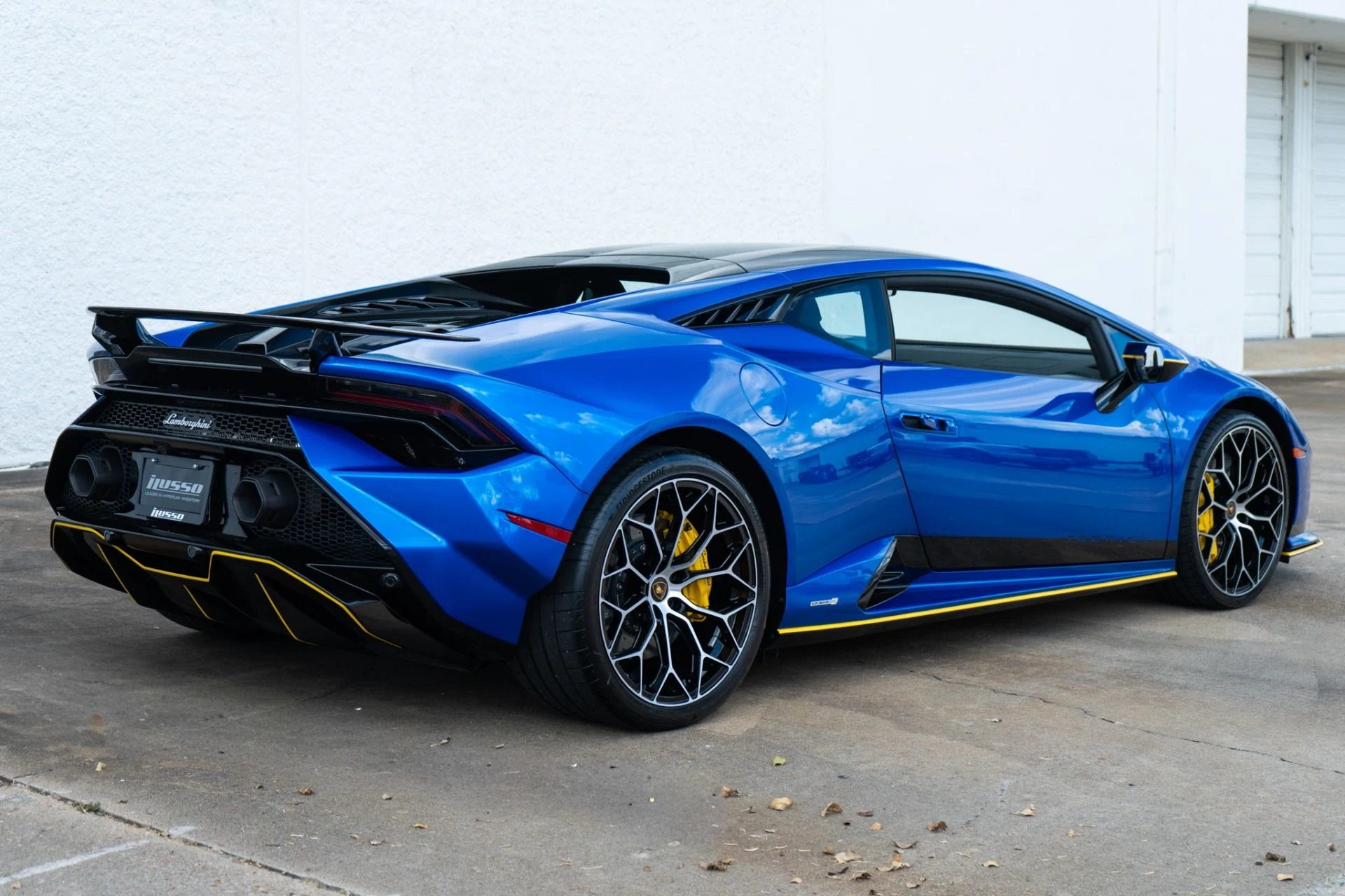 mph003_3158238175_Used_2023_Lamborghini_Huracan_Tecnica_1790706861_553db8b4c4