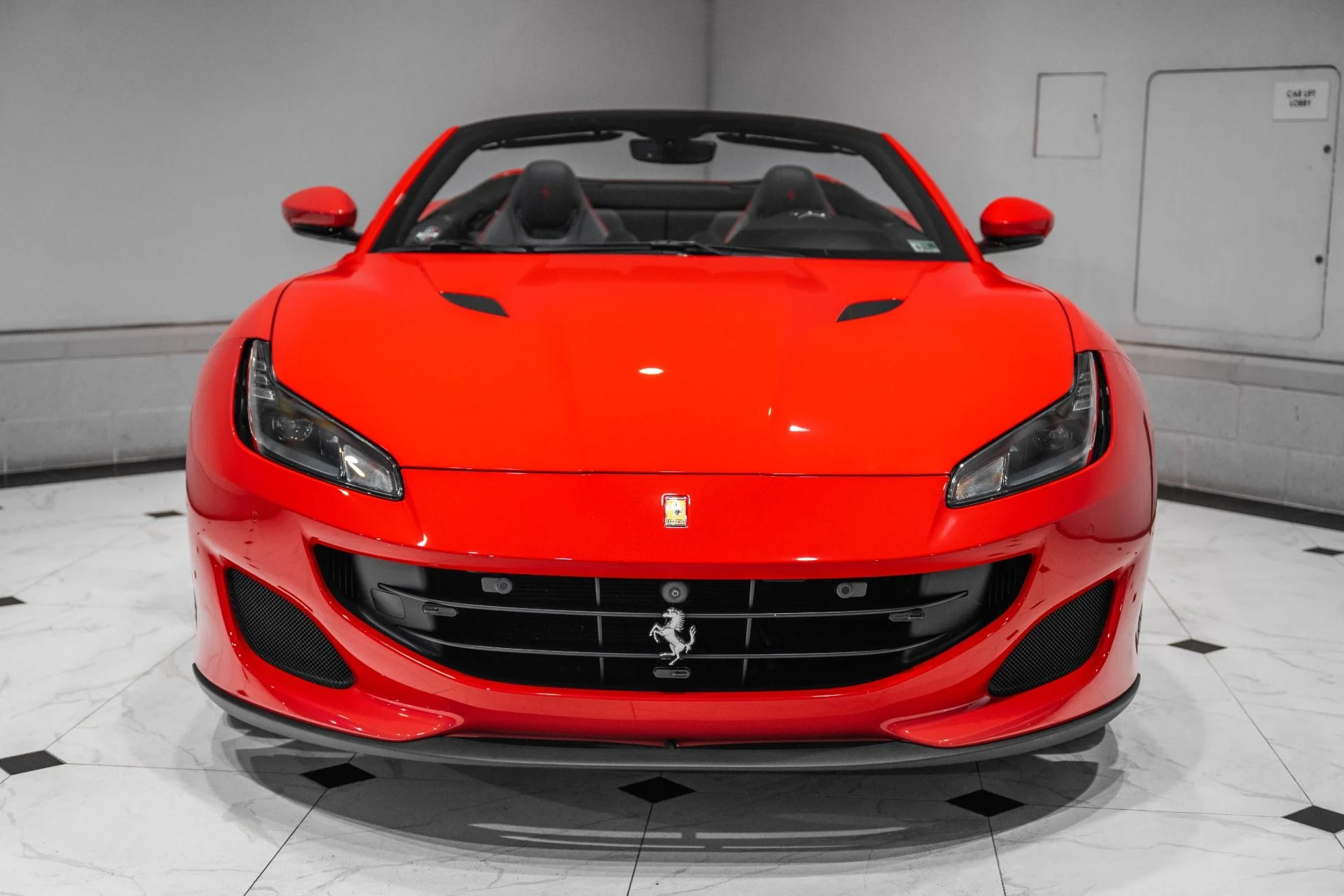 mph003_3159047235_Used_2019_Ferrari_Portofino_1780718303_2dcecfb19d