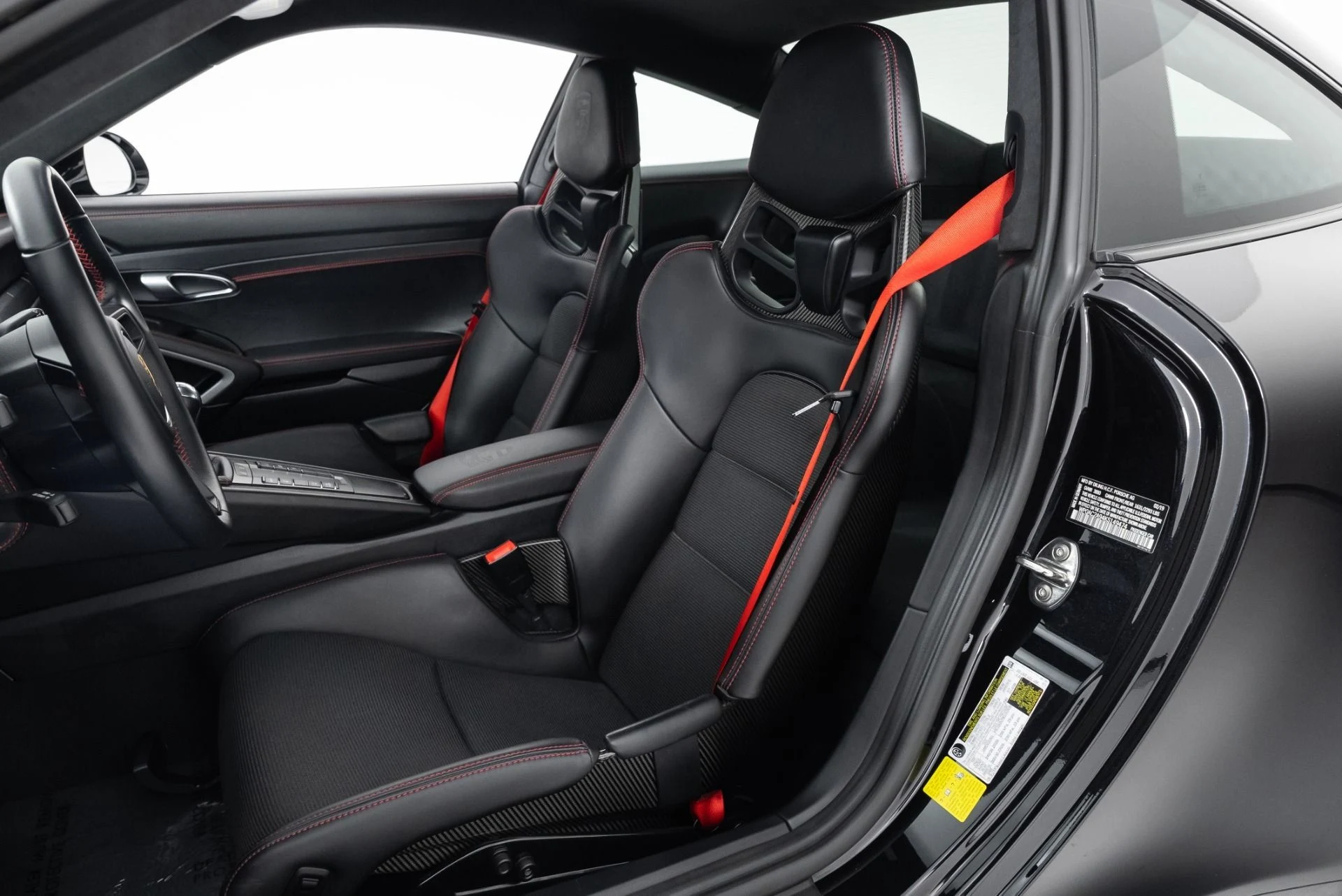 mph003_3162755894_Used_2019_Porsche_911_GT_3_Touring_1759511947_47344bd6df
