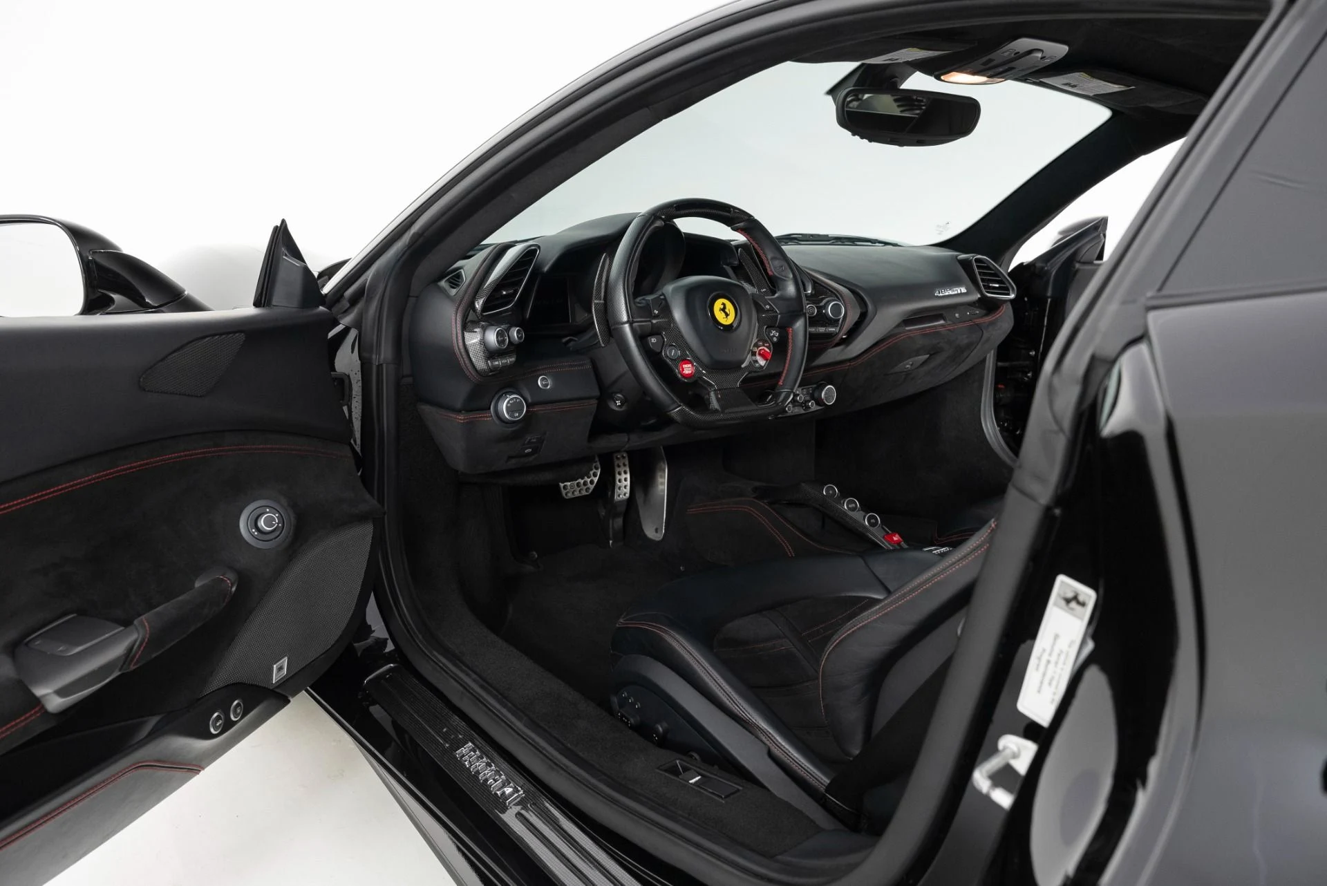 mph003_3162771770_Used_2017_Ferrari_488_GTB_1759355711_43b98cb072