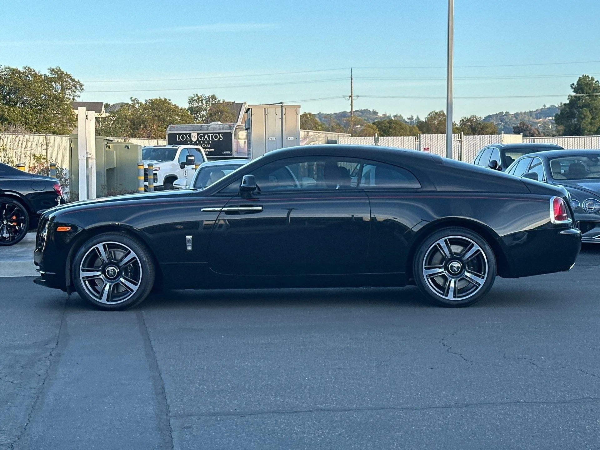 mph003_3172994099_Used_2017_Rolls_Royce_Wraith_1771495944_eda6683a9a