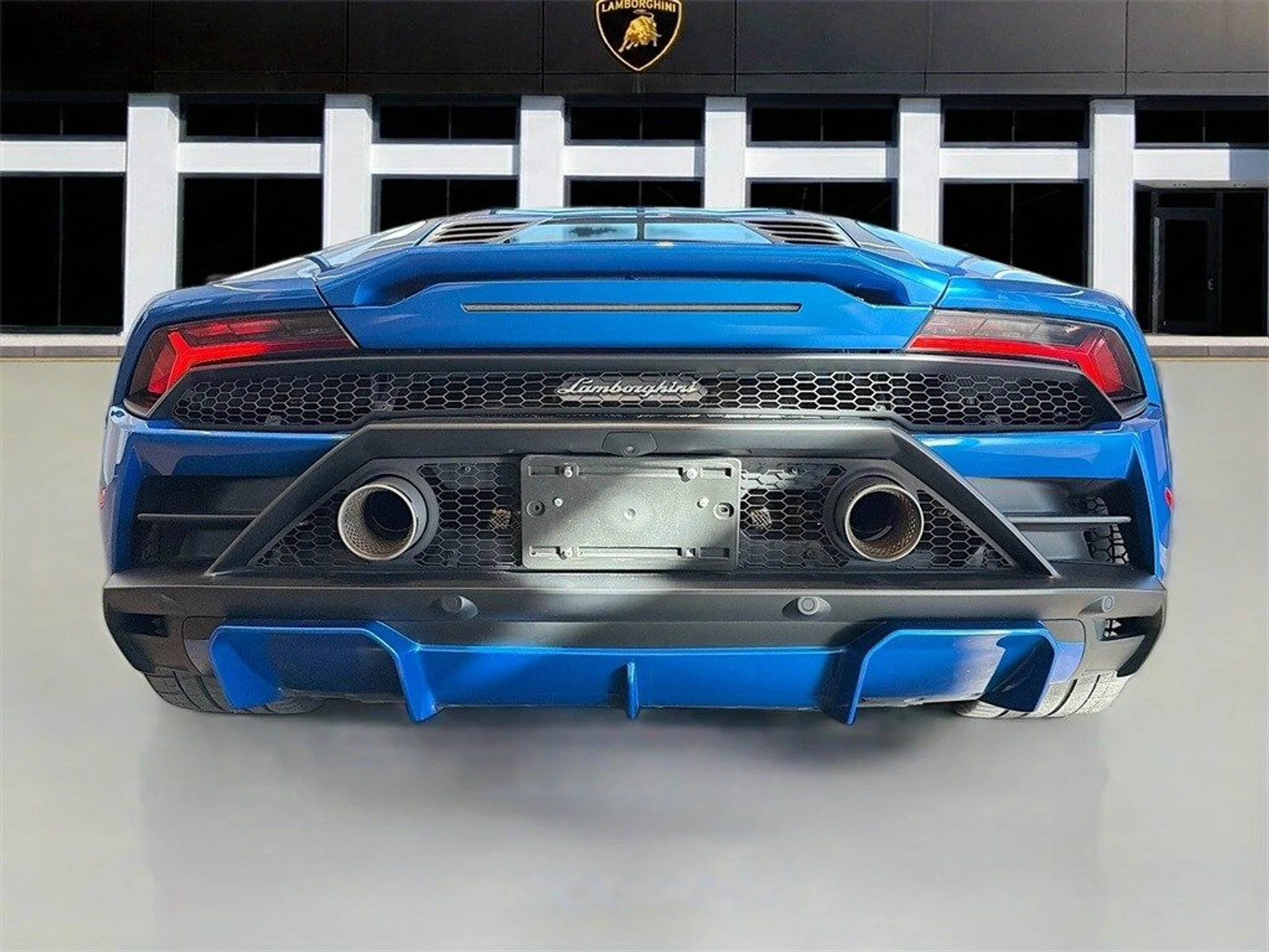 mph003_3181448084_9c6b1c13a852bd63123428ef81f2c347x_663f334e89