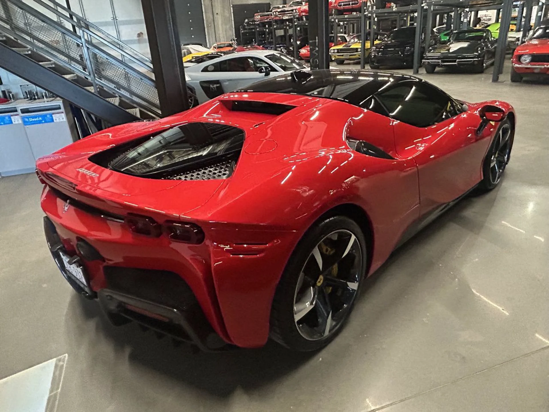 mph003_3199715646_ferrari_sf90_stradale_2023_10d2397ac9
