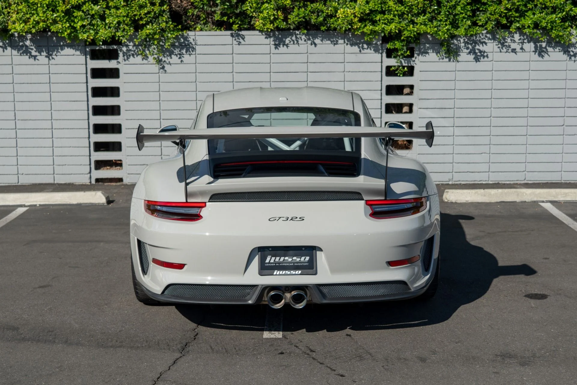 mph003_3201939618_Used_2019_Porsche_911_GT_3_RS_1759431879_199c91532a