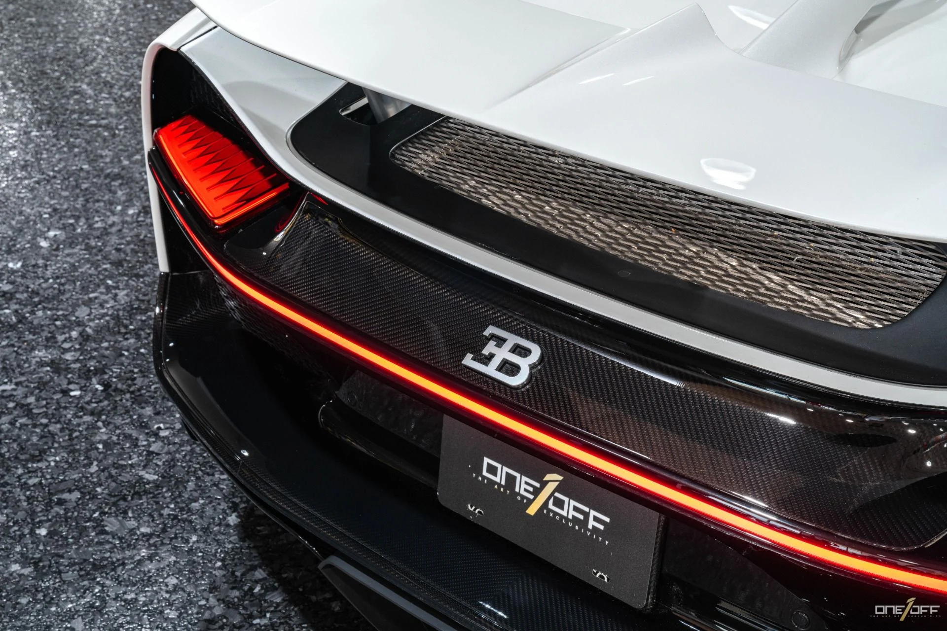 mph003_3202535400_Used_2019_Bugatti_Chiron_FULL_PPF_HRE_Wheels_Caracteres_Included_Comfort_Seats_Black_Carbon_1709734529_de26cef806