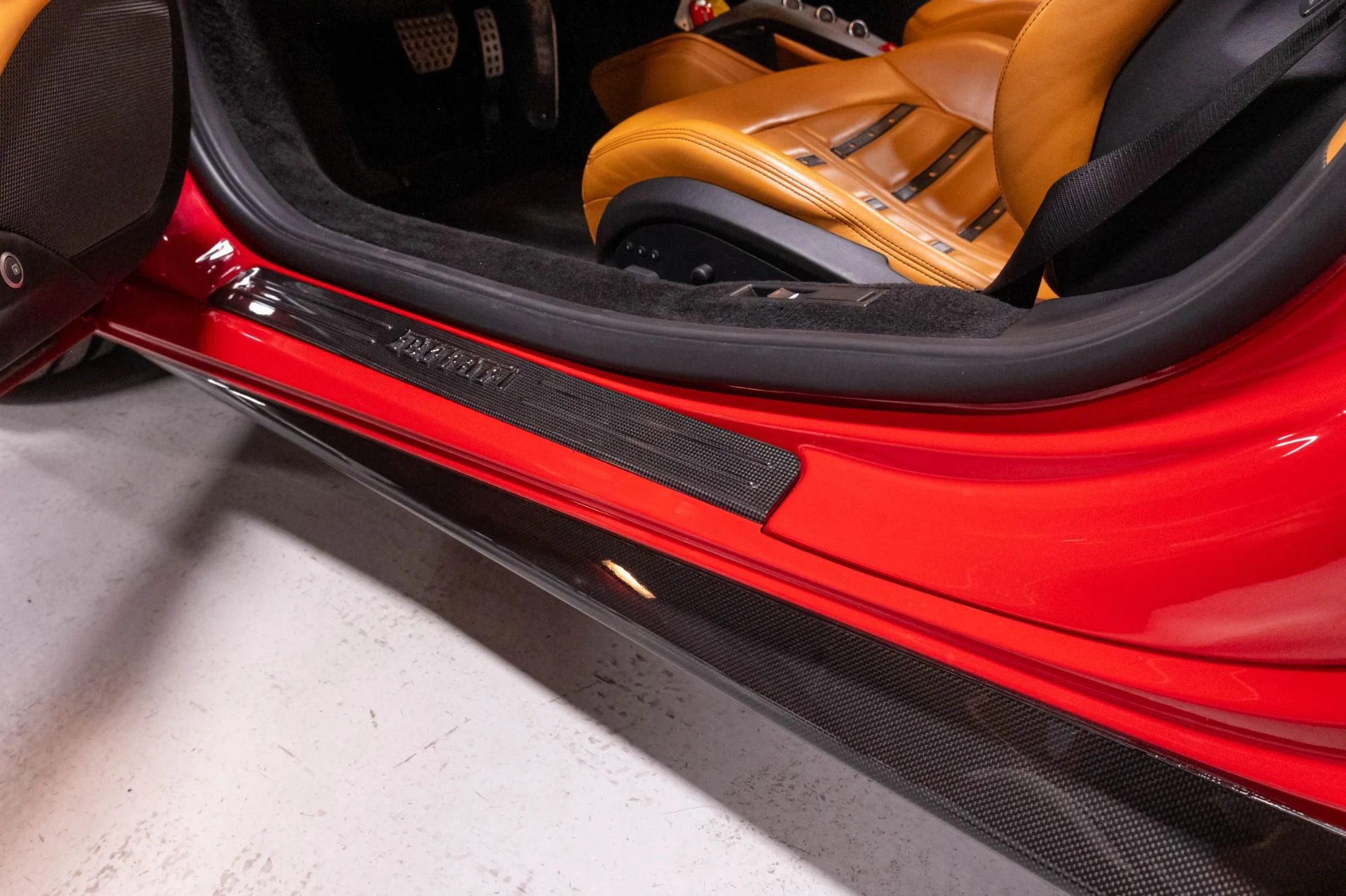 mph003_3203598776_Used_2016_Ferrari_488_GTB_Base_1786739780_be7382192f