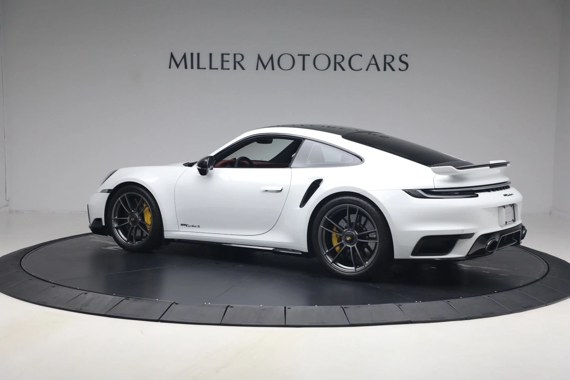 mph003_3204557305_Used_2022_Porsche_911_Turbo_S_1782750137_060e40703c