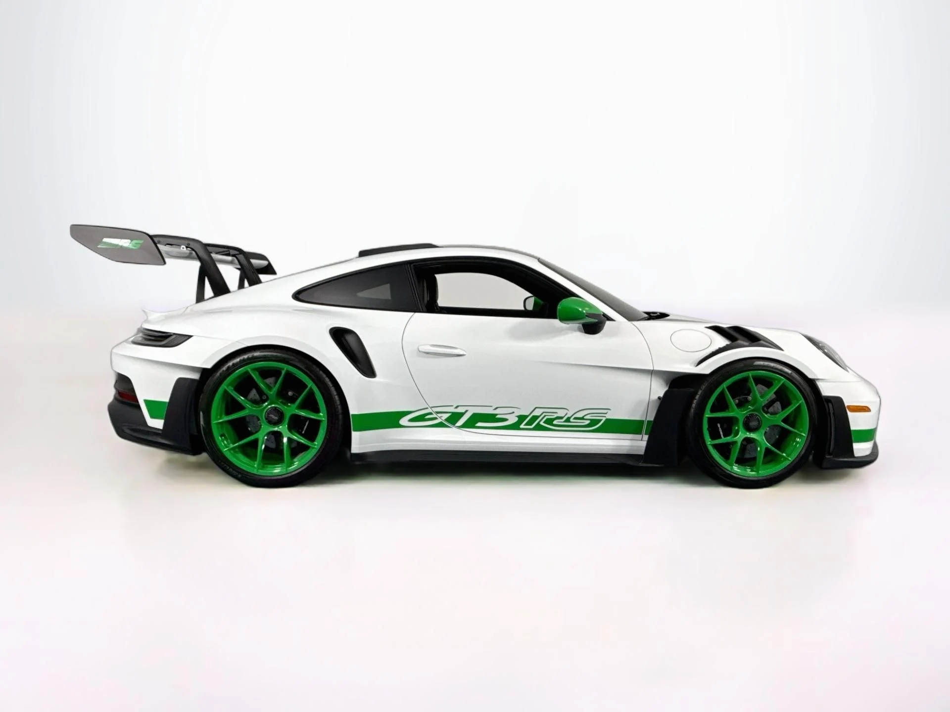 mph003_320739162_Used_2024_Porsche_911_GT_3_RS_1786469494_cf6f9d0160