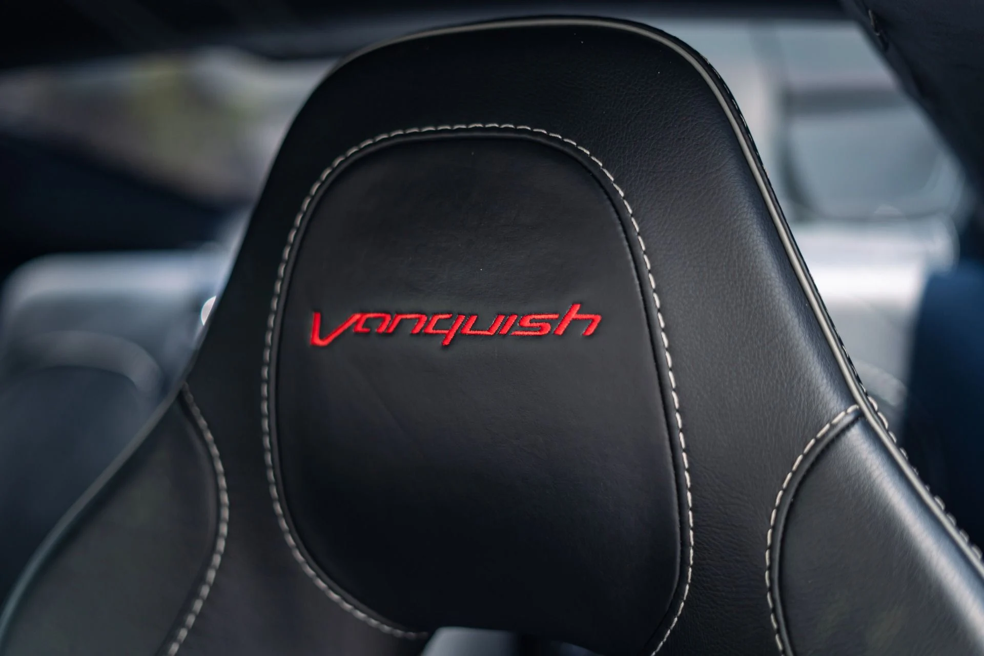 mph003_3210040892_Used_2014_Aston_Martin_Vanquish_Carbon_Exterior_Package_1782856406_375f989ab2