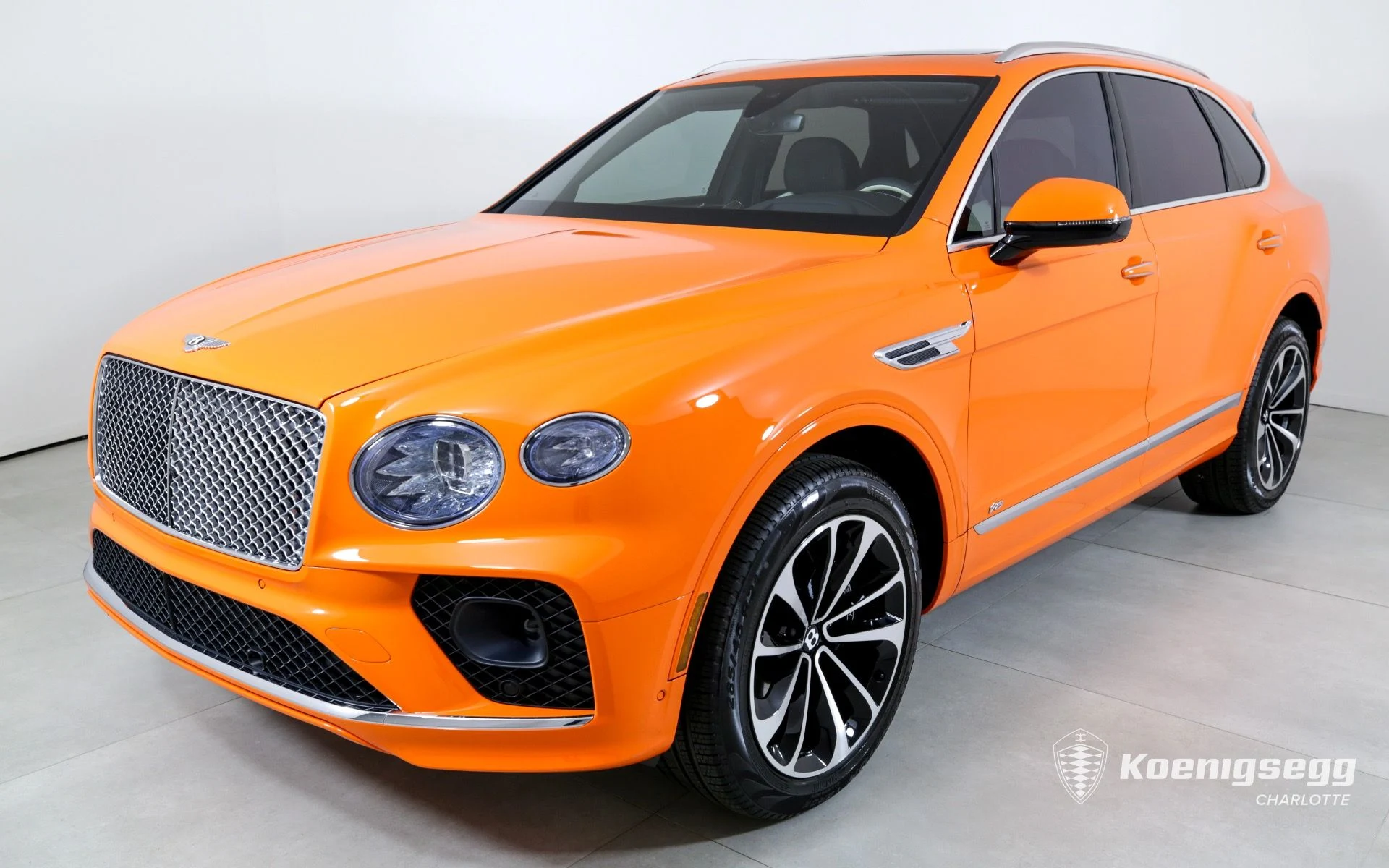 mph003_322895110_Used_2022_Bentley_Bentayga_V8_1713469530_483c41fcf8