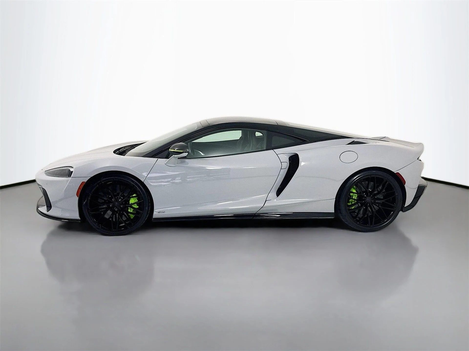 mph003_324715445_9053e1723fa306a6a9f9b8b092bb9d4cx_f8c3ce4cd2