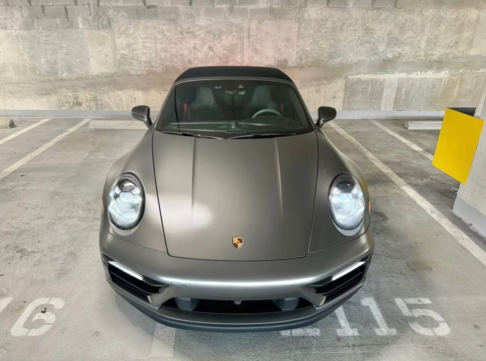 mph003_3247834281_Used_2022_Porsche_911_Carrera_GTS_1766094340_ec8c8187b6