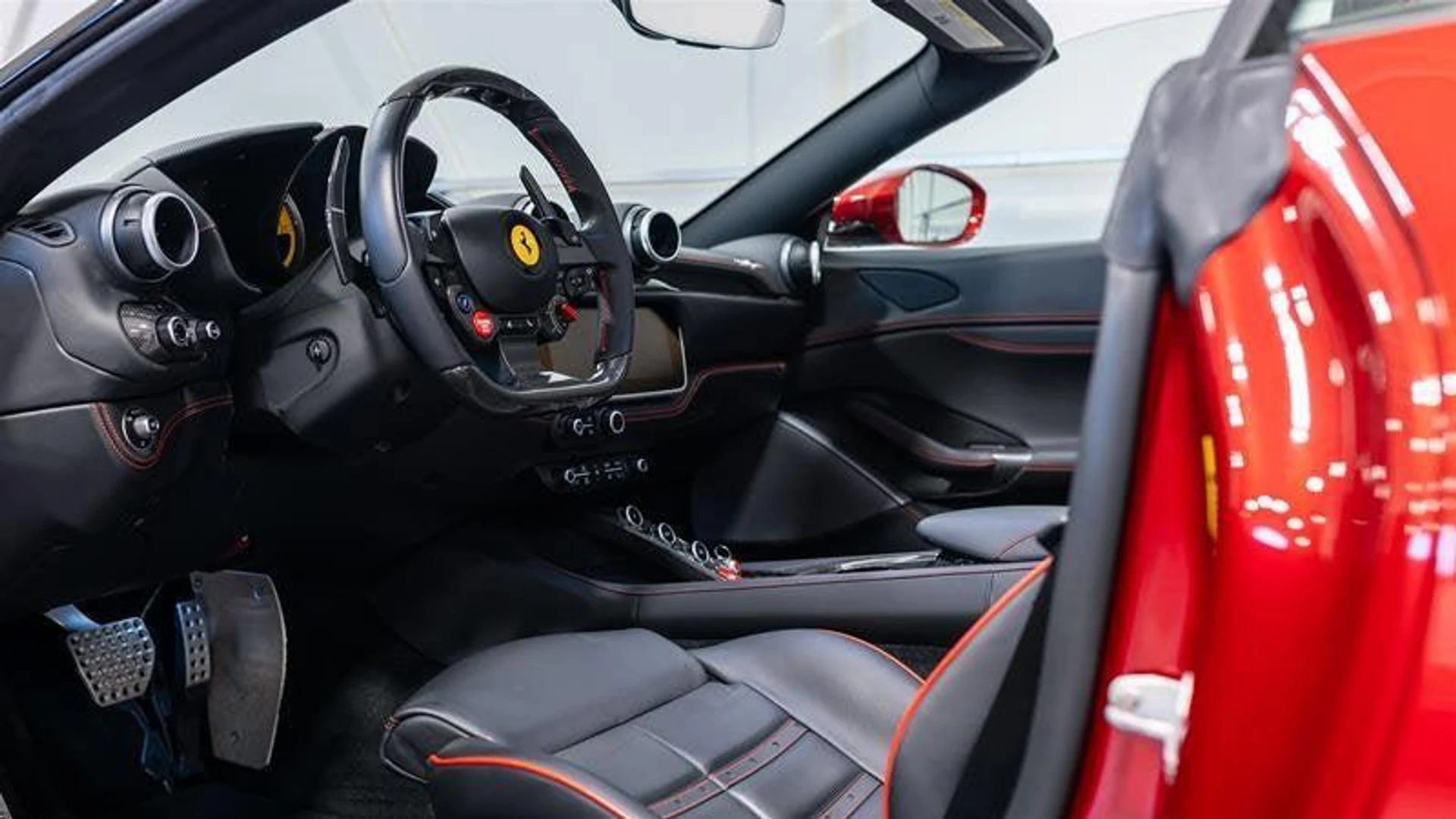 mph003_3248911521_Used_2022_Ferrari_Portofino_M_Base_1782922982_61eb082009