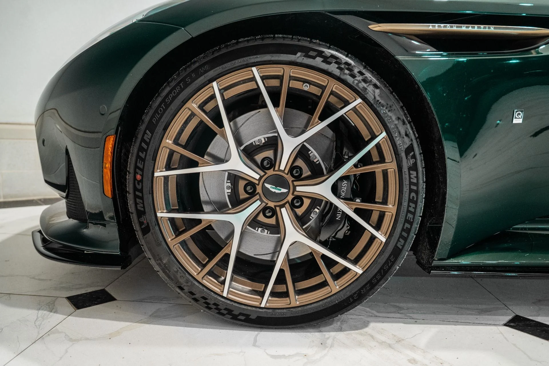 mph003_3256472844_New_2026_Aston_Martin_DB_12_Volante_1772211091_353b2a86af