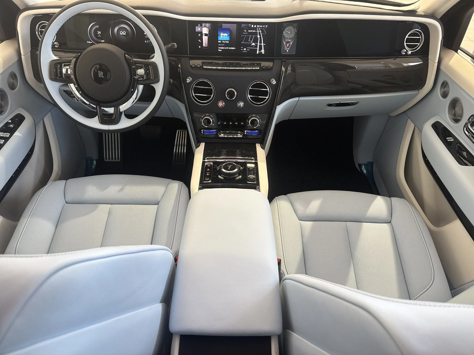 mph003_3256524468_045679f77251fccf61c92186a87df881x_244d61229d