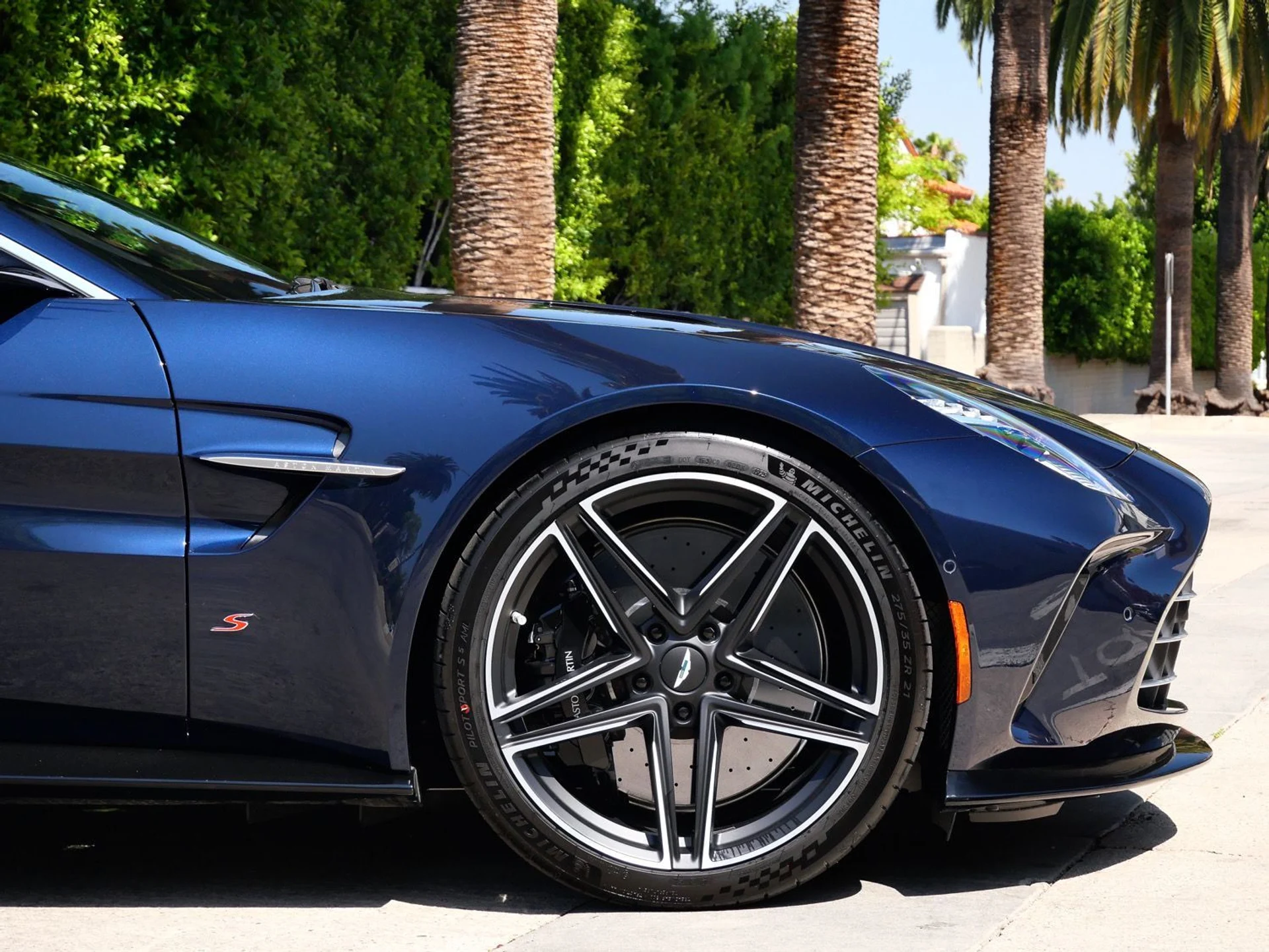 mph003_3263322503_e4b3a61a3b96bf6c6e3f8d60b6fae0efx_9f0cda4ead