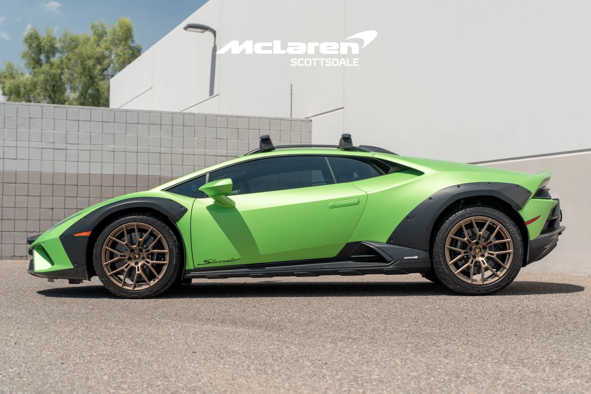 mph003_326777293_Used_2024_LAMBORGHINI_HURACAN_STERRATO_Sterrato_1788547213_f62d62469a