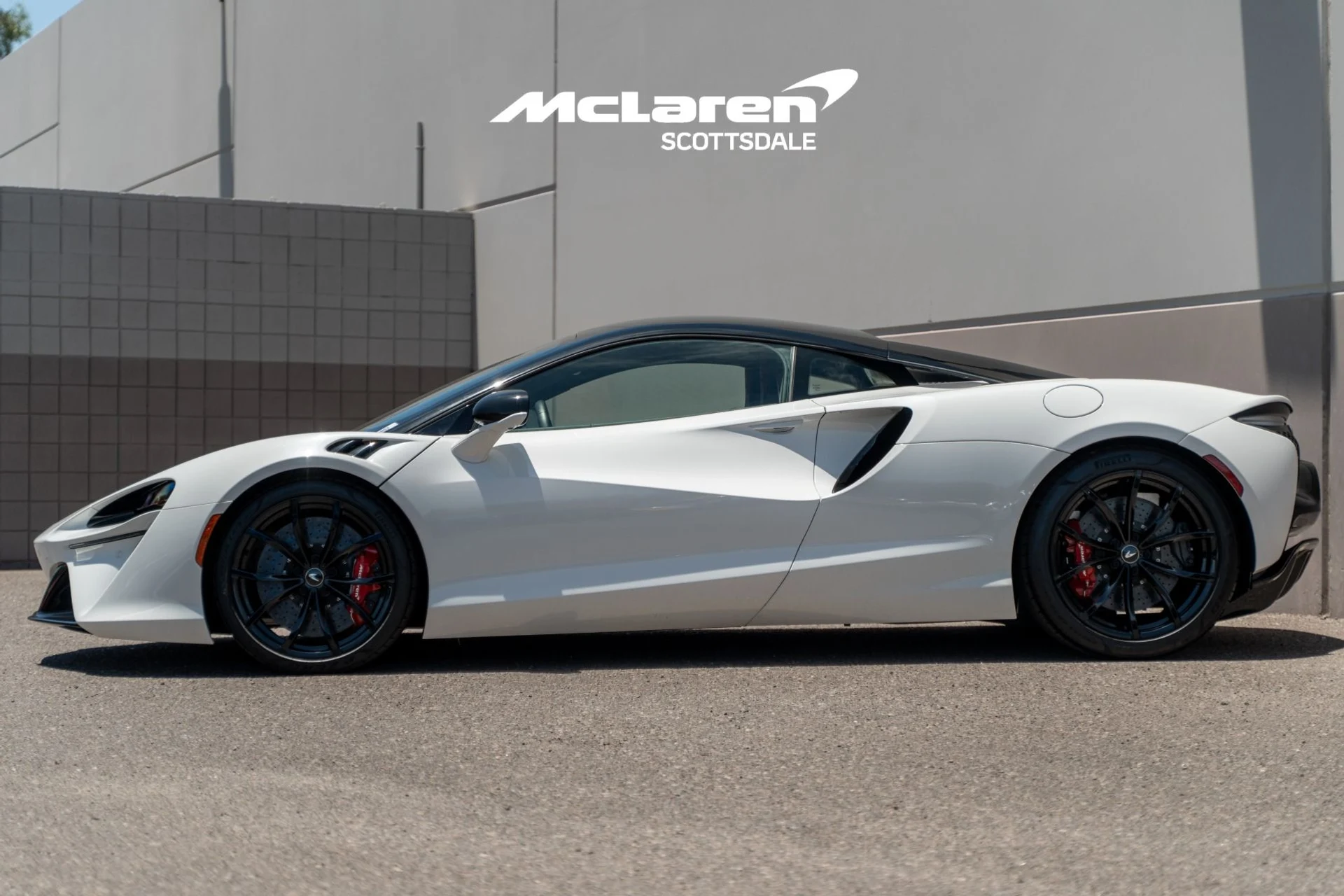 mph003_3274364420_Used_2023_MCLAREN_ARTURA_1782148158_7dbe812b9b