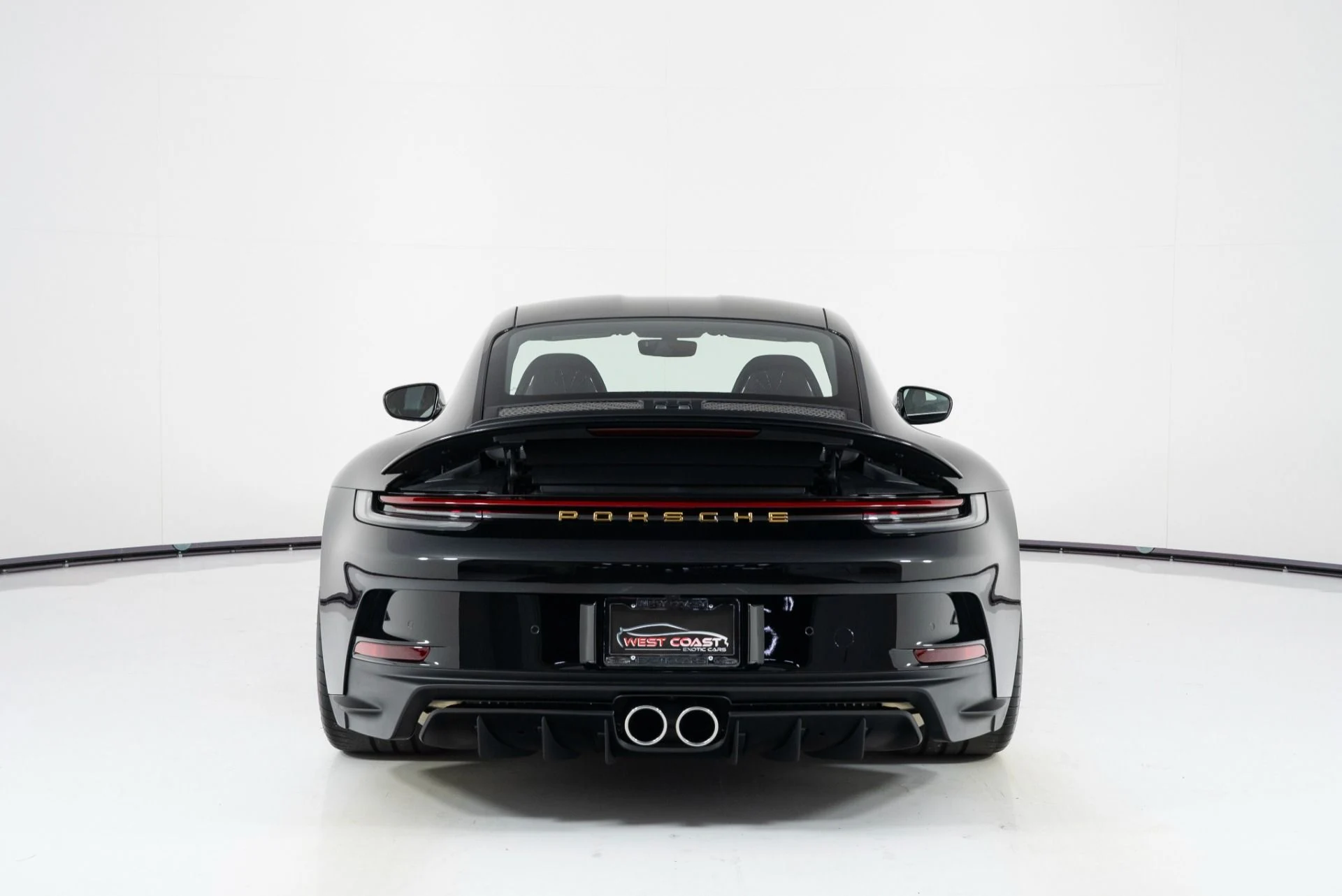 mph003_3293366956_Used_2024_Porsche_911_ST_1764024894_812ebff855