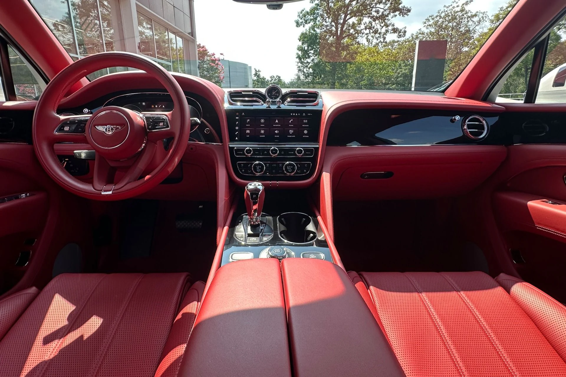 mph003_3298855869_Used_2022_Bentley_Bentayga_V8_1786356429_70d91b3b82