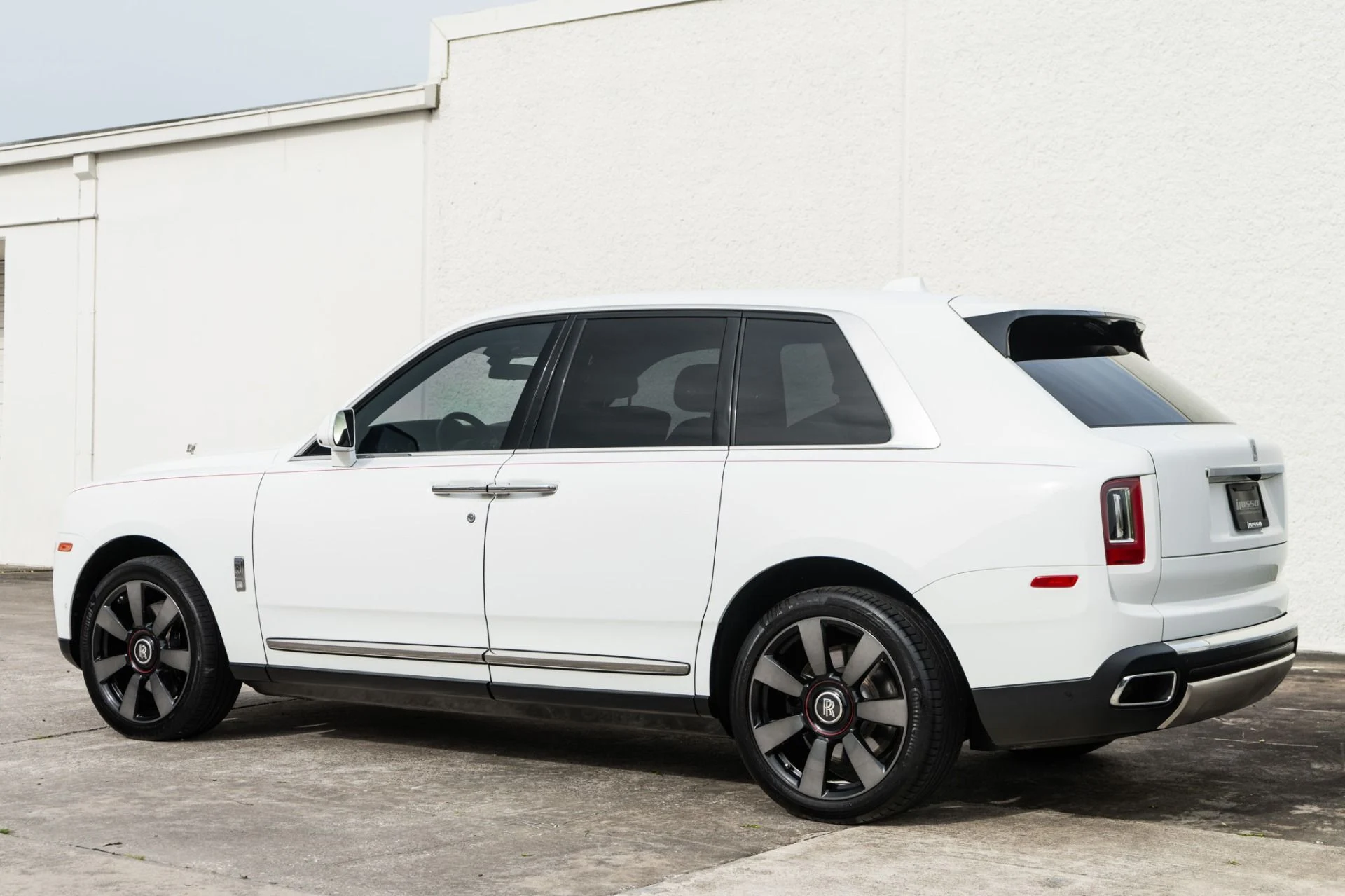mph003_3300253951_Used_2022_Rolls_Royce_Cullinan_1778888456_77f44a4de1