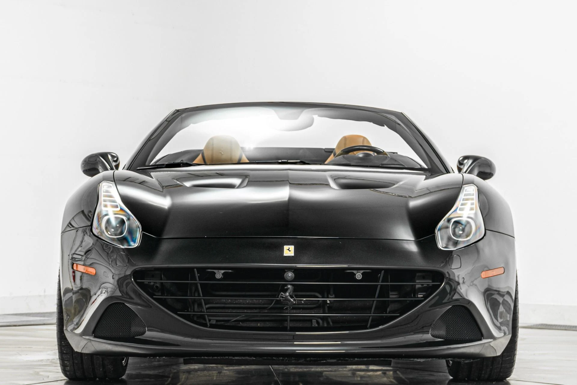 mph003_33163582_Used_2015_Ferrari_California_T_1772230011_a7de8a9408
