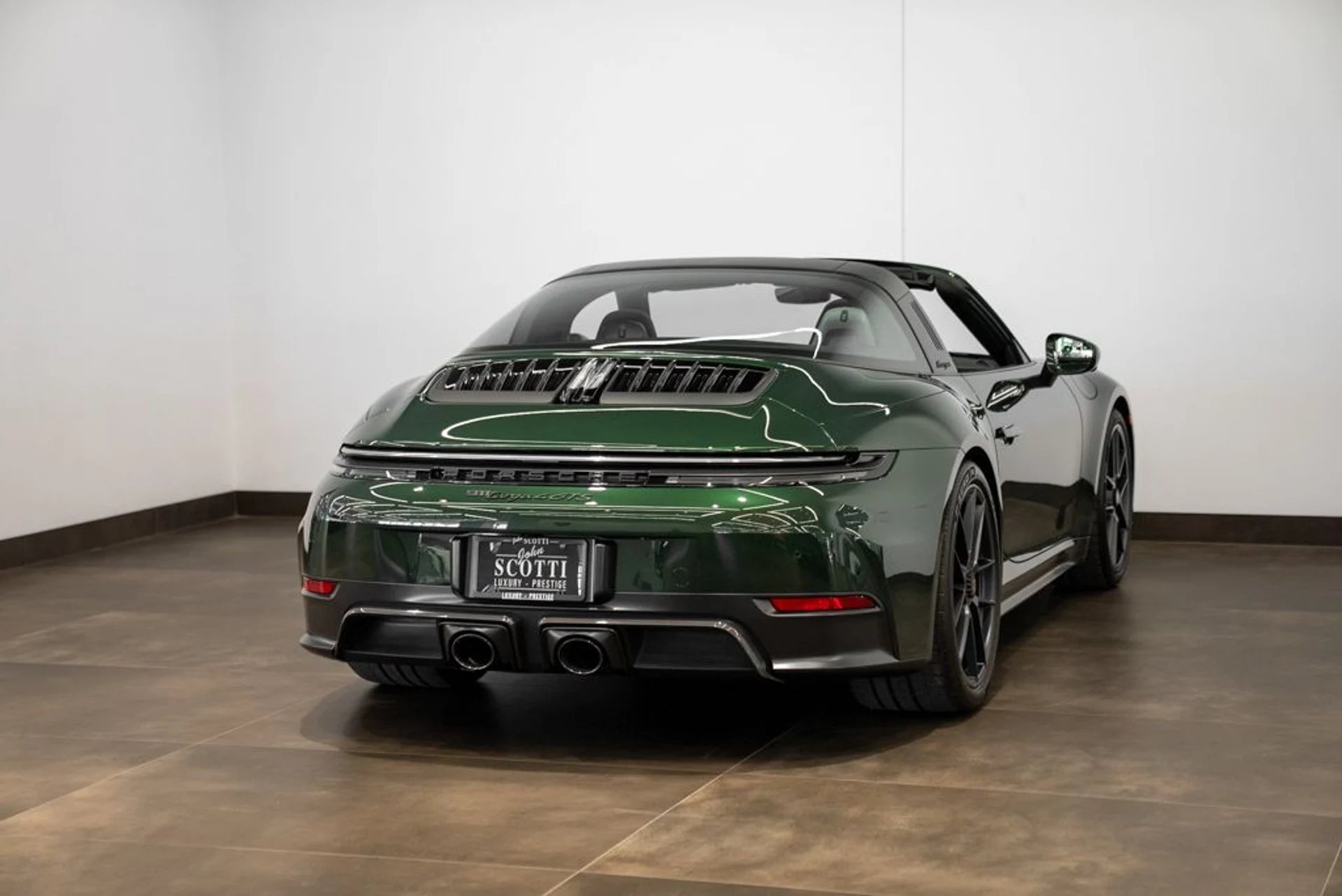 mph003_3322611107_porsche_911_2026_jpg_v_1783105410_d063a5d885