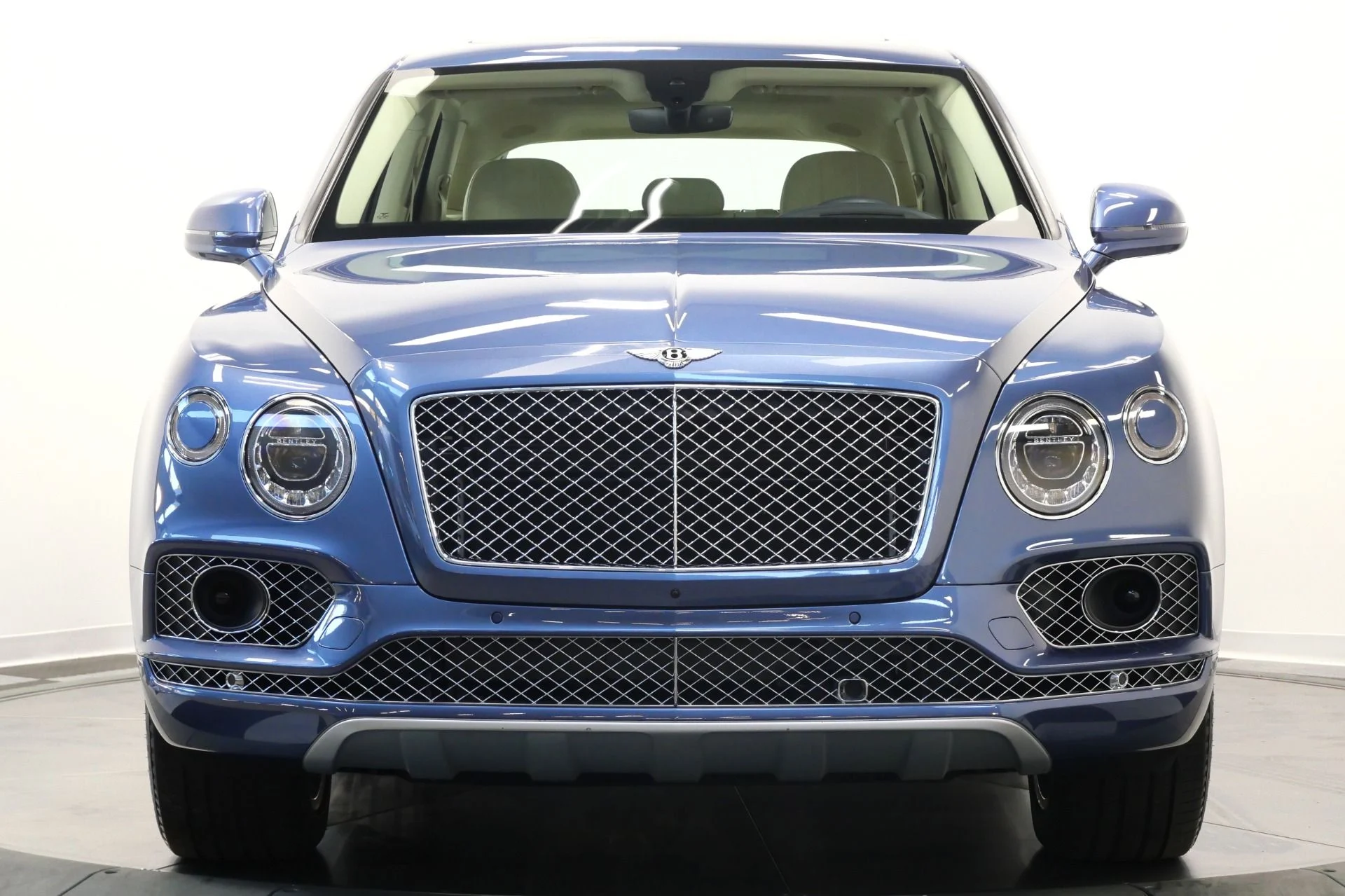 mph003_3323178794_Used_2018_Bentley_Bentayga_Onyx_Edition_W12_Touring_Specification_Front_Seat_Comfort_Specification_1772647427_80c650fa00