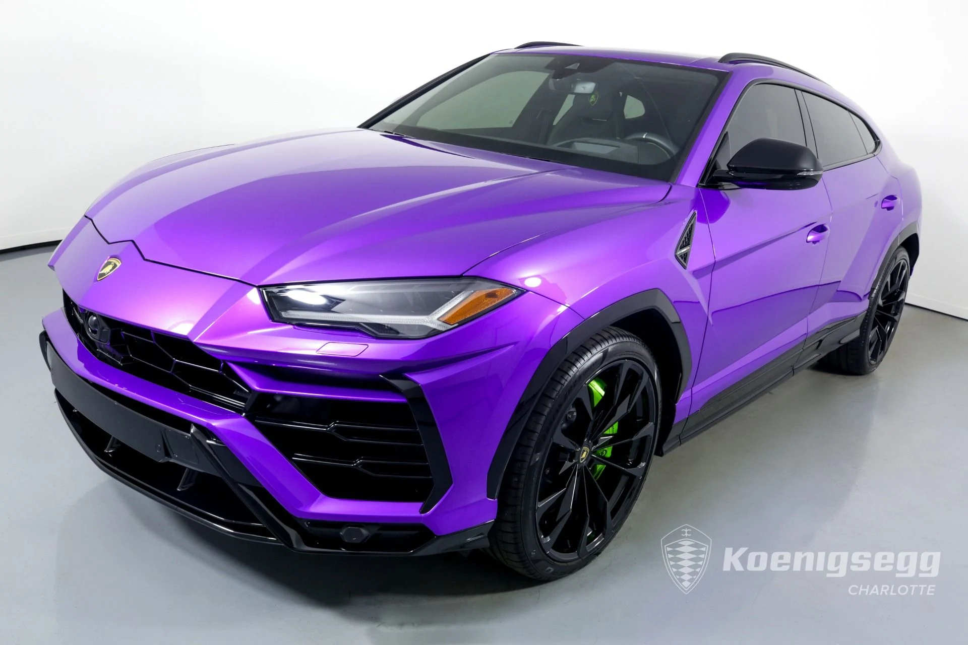 mph003_3324590345_Used_2022_Lamborghini_Urus_1671738041_f26b93d675