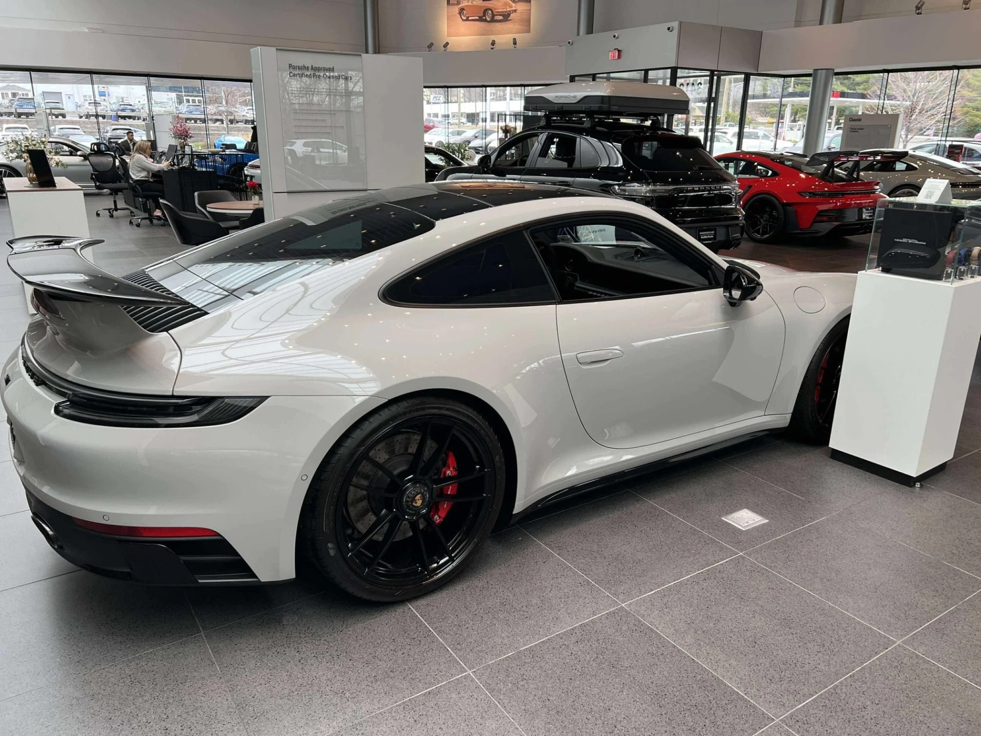 mph003_3340973162_Used_2024_Porsche_911_Carrera_4_GTS_1753824638_c695685535