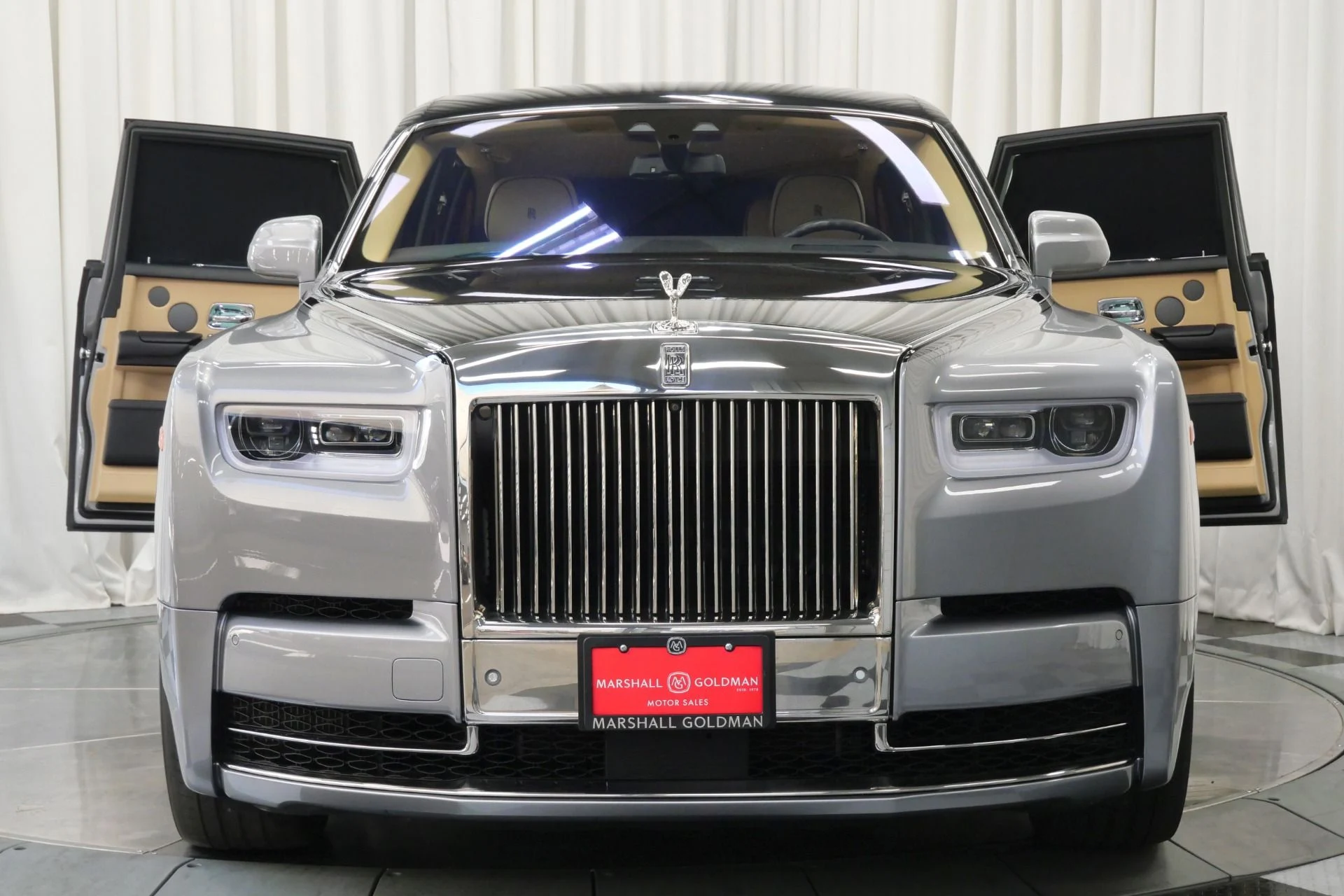 mph003_3343135077_Used_2020_Rolls_Royce_Phantom_1760120905_d68d97eba7