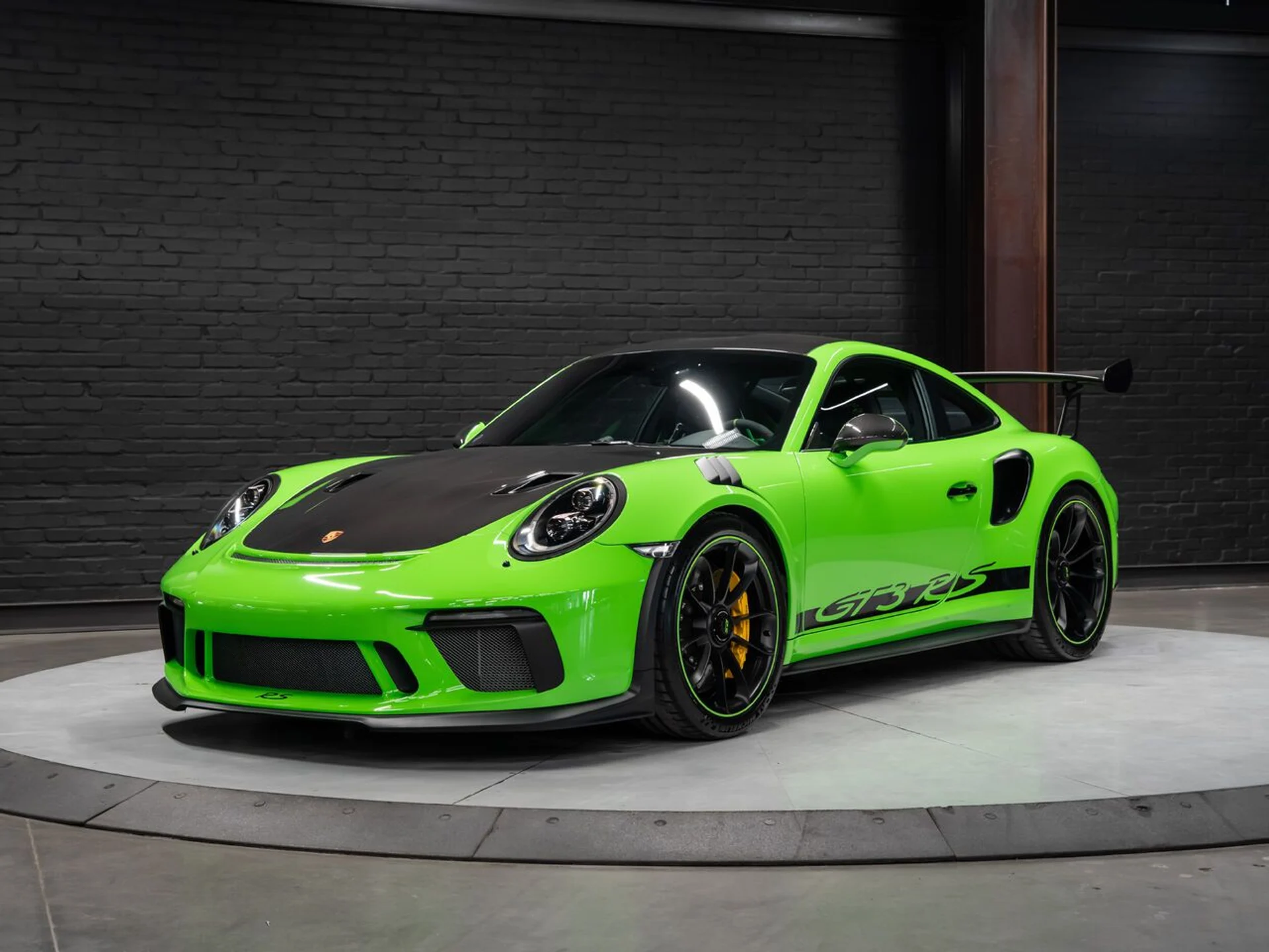 mph003_3348385605_porsche_911_2019_af32ffdf8f
