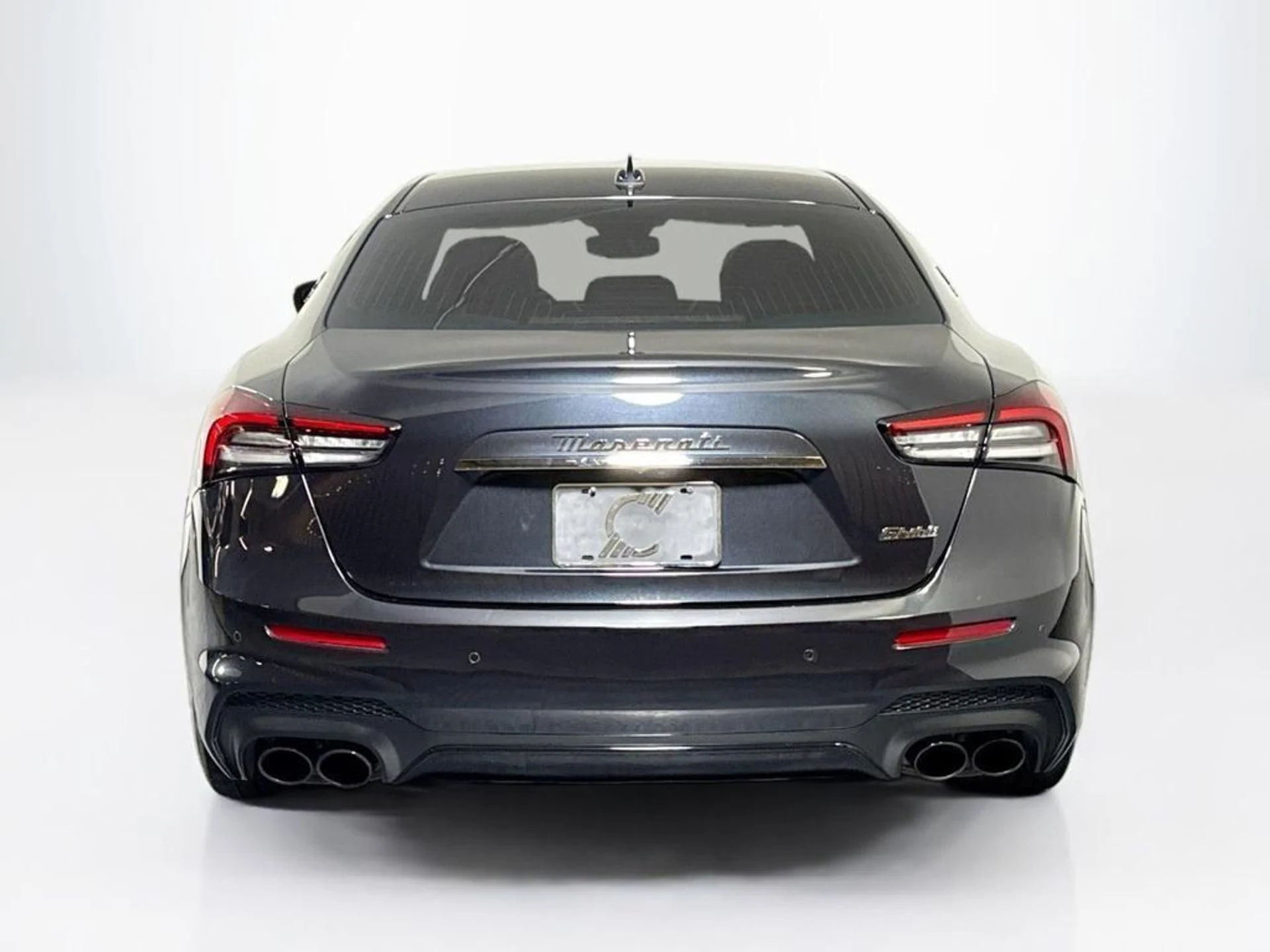 mph003_3349445831_used_2022_maserati_ghibli_modena_11350_23041612_4_1024_615cd520a2