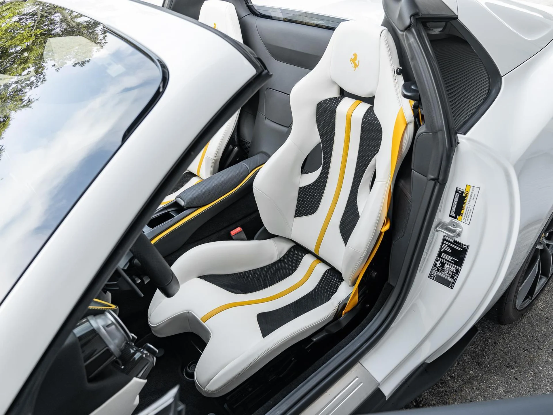 mph003_335212917_Used_2021_Ferrari_812_GTS_1779998595_848daae167