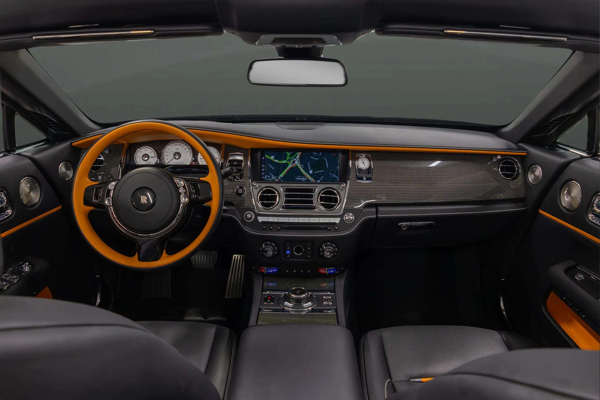 mph003_3352449255_b8526dbf_c6ab_47a3_94fb_63ea42f15ea5_201920_Rolls_Royce20_Black20_Badge20_Dawn2028_SCA_666_D55_KU_11584429_32_68cb5b3ba3