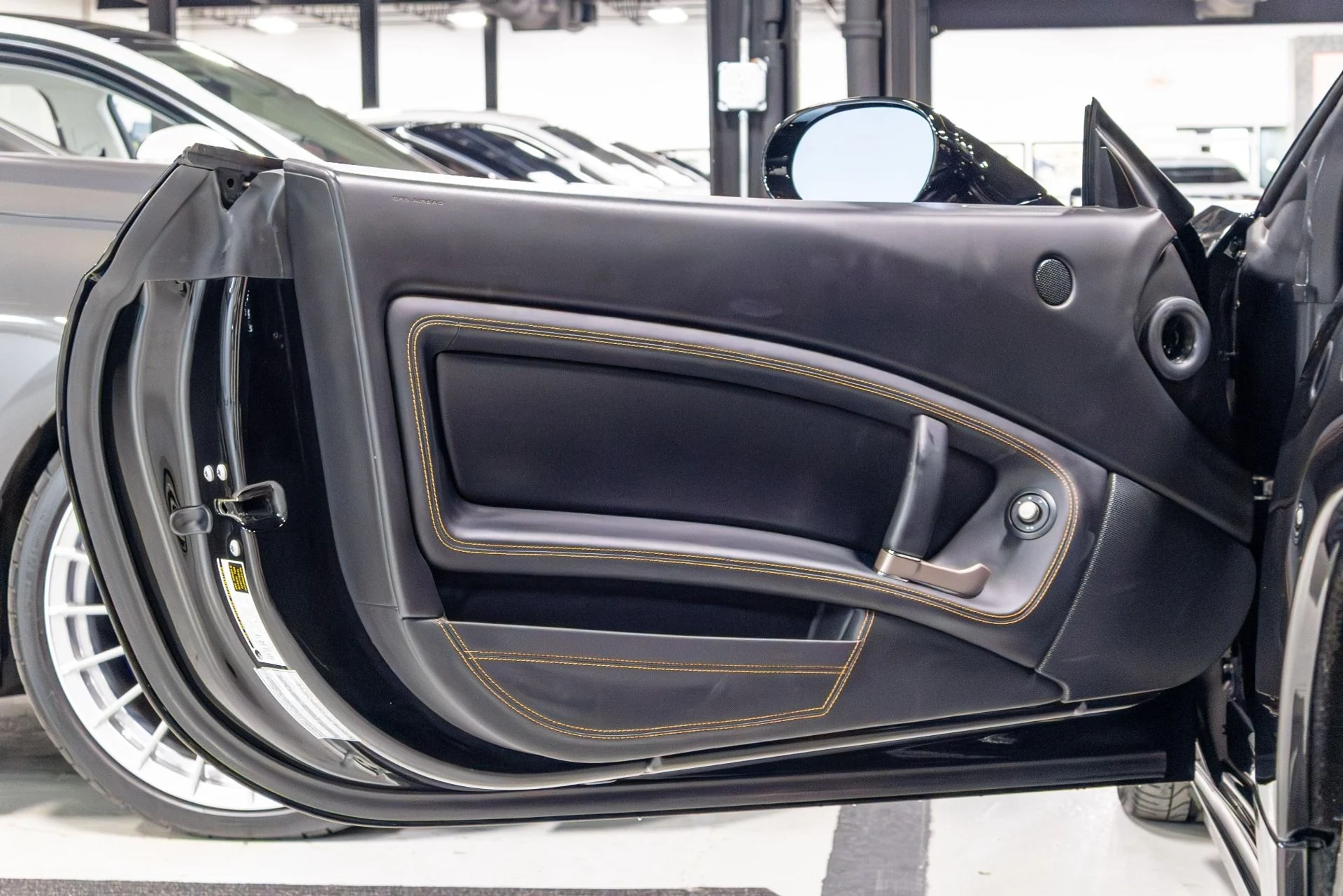 mph003_3355931958_Used_2012_Ferrari_California_1776286136_13addc71d3