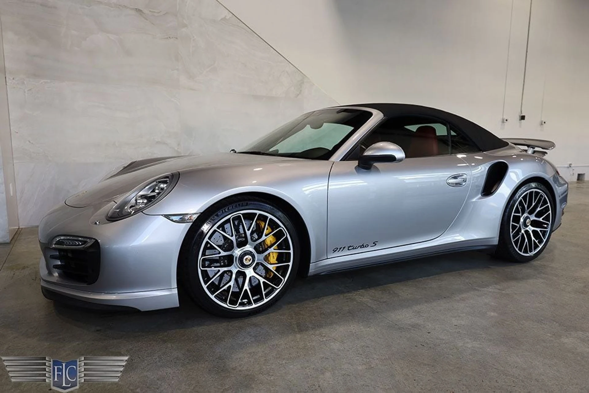 mph003_3366613434_used_2014_porsche_911_turbocabriolet_9689_22886118_4_1024_71a29c7e8b