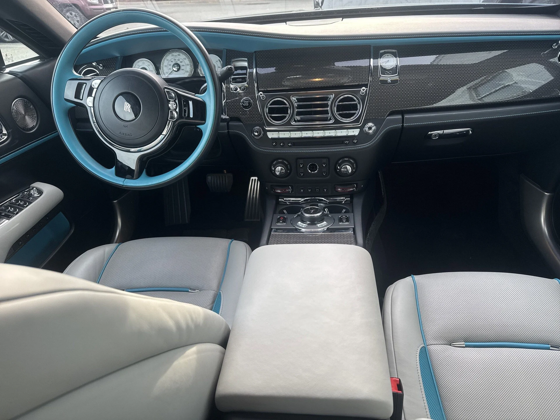 mph003_3366836829_c2af6336b874050d554501df2480f425x_0f4c1743ac