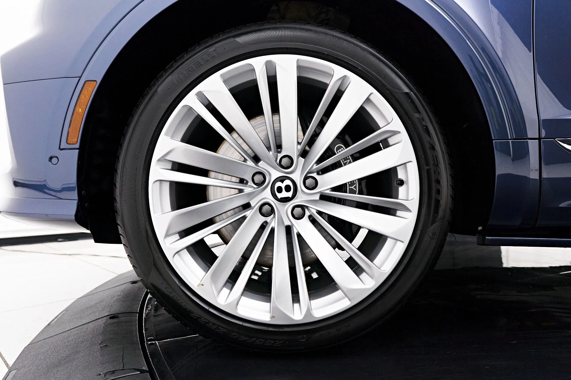 mph003_3367788436_Used_2022_Bentley_Bentayga_Speed_1709867250_4618ace5b6