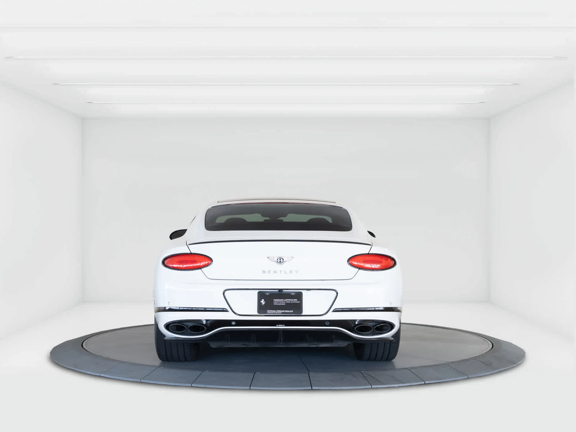 mph003_3370624047_ea912ea49995098cdd97bed581c076a2x_776ef4f2d0