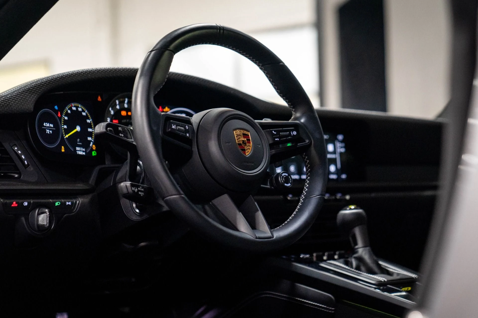 mph003_3370888674_Used_2022_Porsche_911_GT_3_Touring_200k_MSRP_Carbon_Ceramic_Brakes_Front_Lift_1768107823_4bc4ff38f4