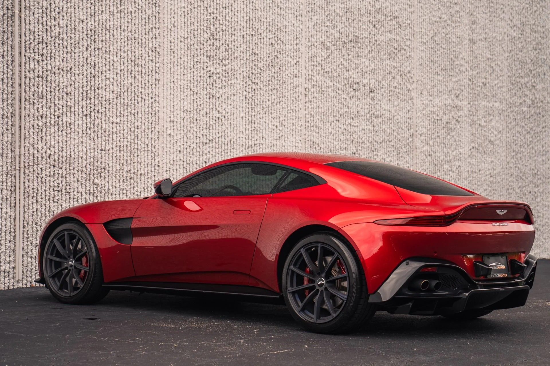 mph003_3373287760_Used_2019_Aston_Martin_Vantage_Painted_Hyper_Red_1790717746_7a12e0d71e