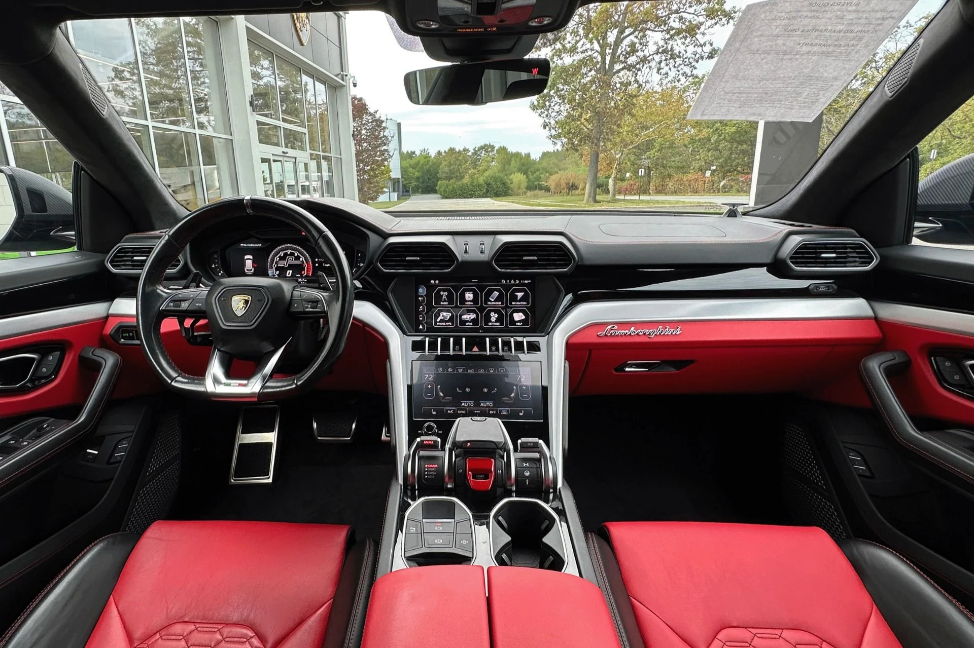 mph003_3388631096_Used_2019_Lamborghini_Urus_1760609107_bcc87a3d53