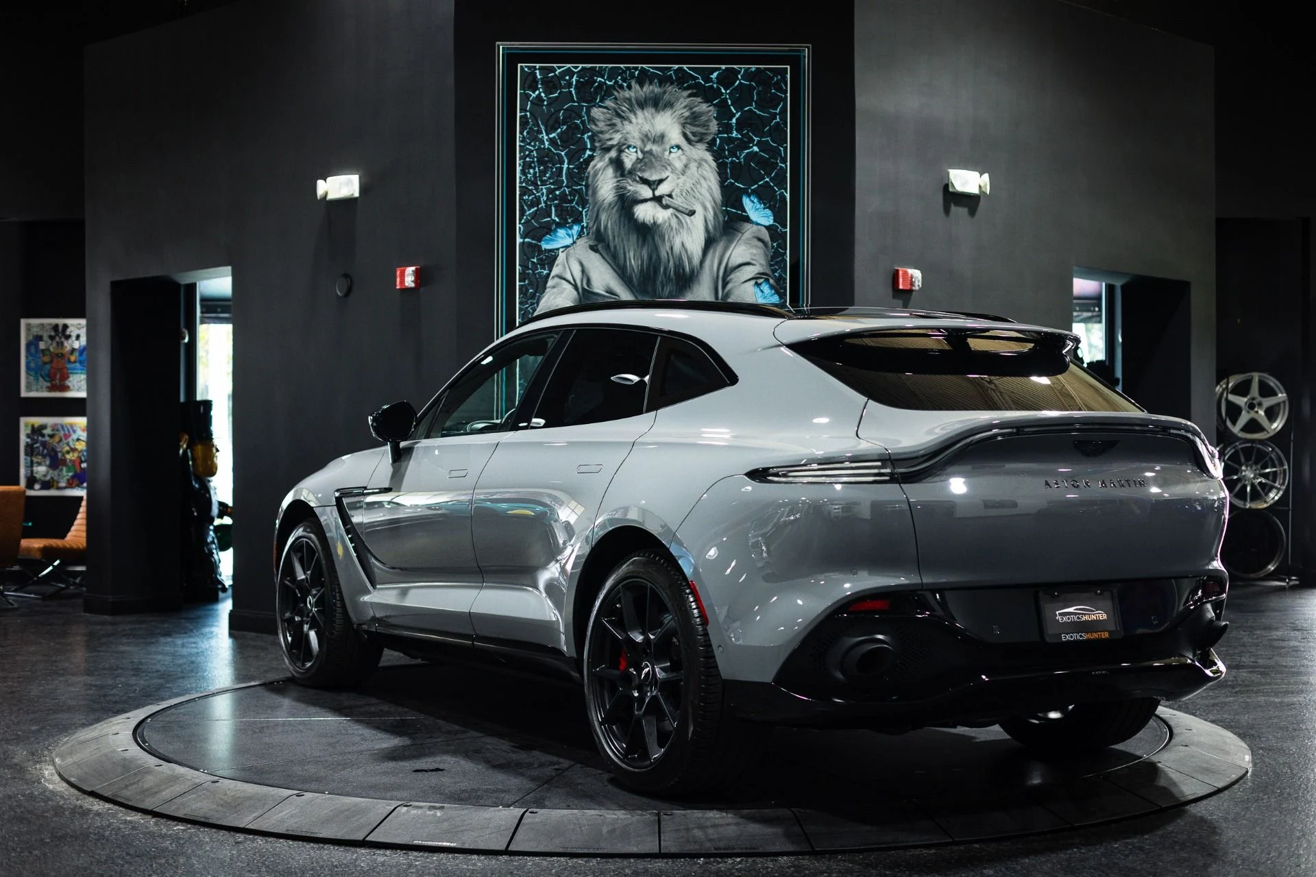 mph003_3393169542_Used_2021_Aston_Martin_DBX_China_Grey_1772224154_ce33b0d792