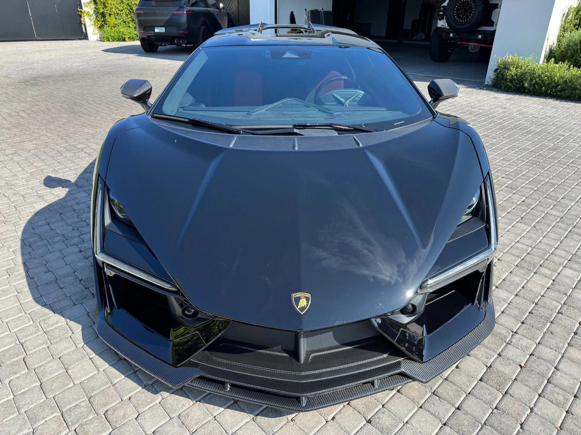 mph003_3405513836_Used_2024_Lamborghini_Revuelto_1760653399_1d5c3f1684