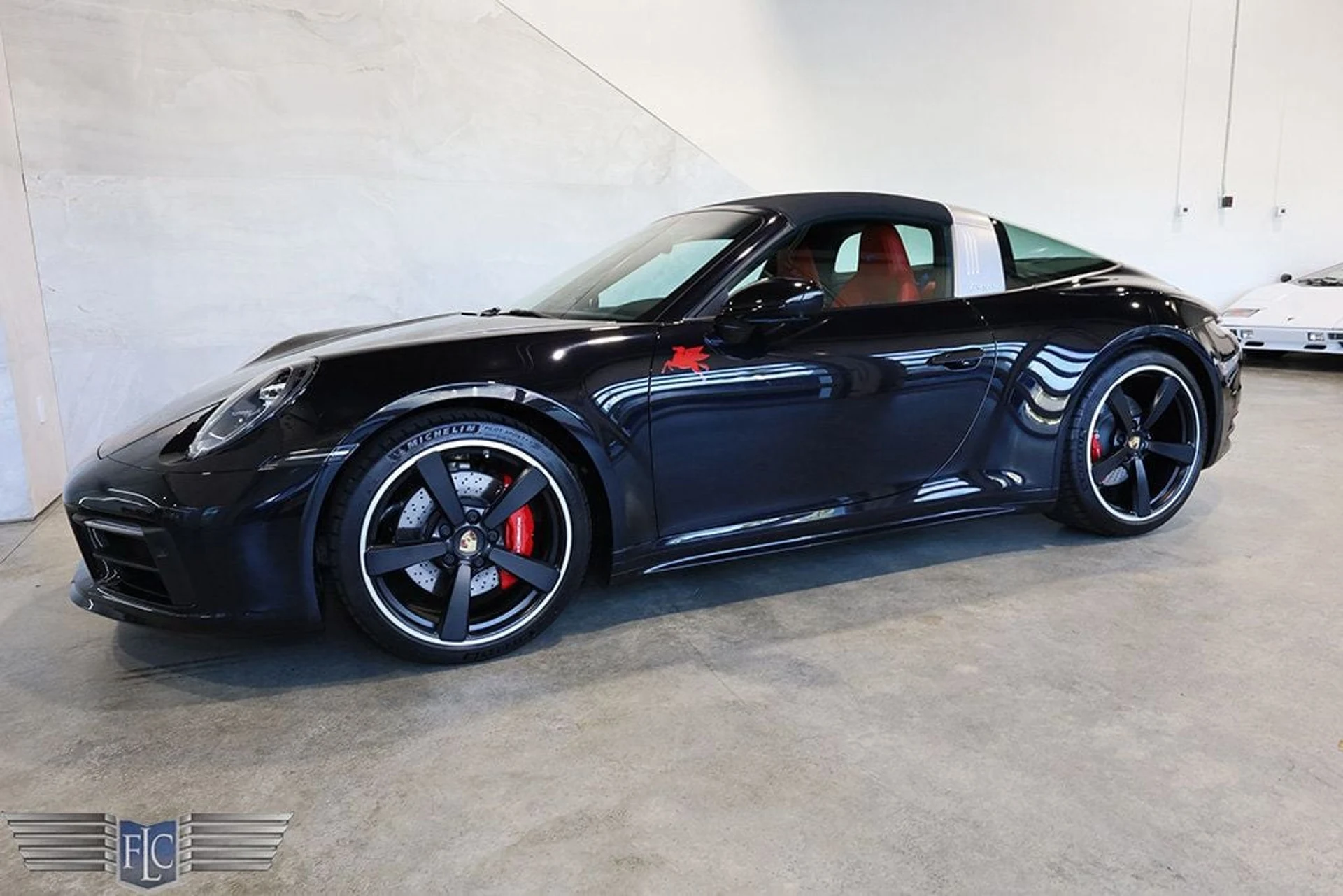 mph003_3410607020_used_2024_porsche_911_targa4s_9689_22903076_4_1024_e68da1d1a6