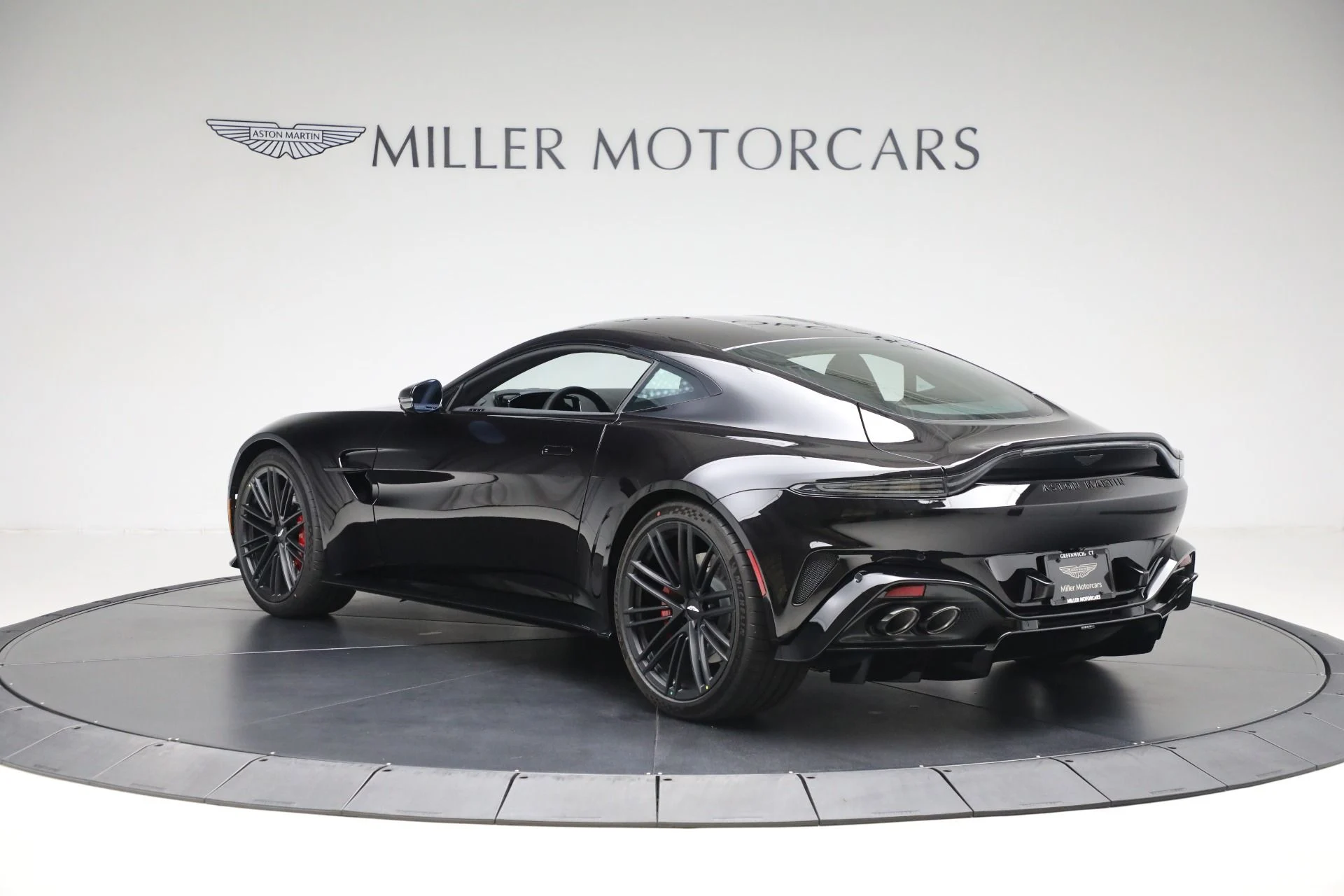 mph003_3415085060_New_2025_Aston_Martin_Vantage_76f68cfe81