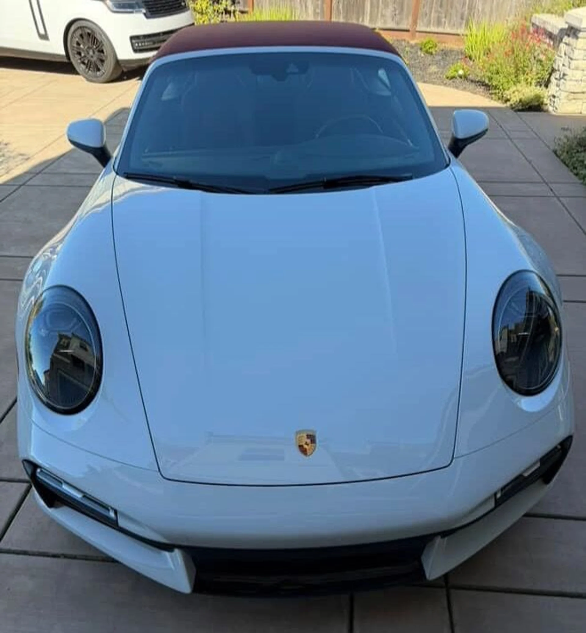 mph003_3428517400_Used_2023_Porsche_911_Turbo_S_1761082591_211dd7c941